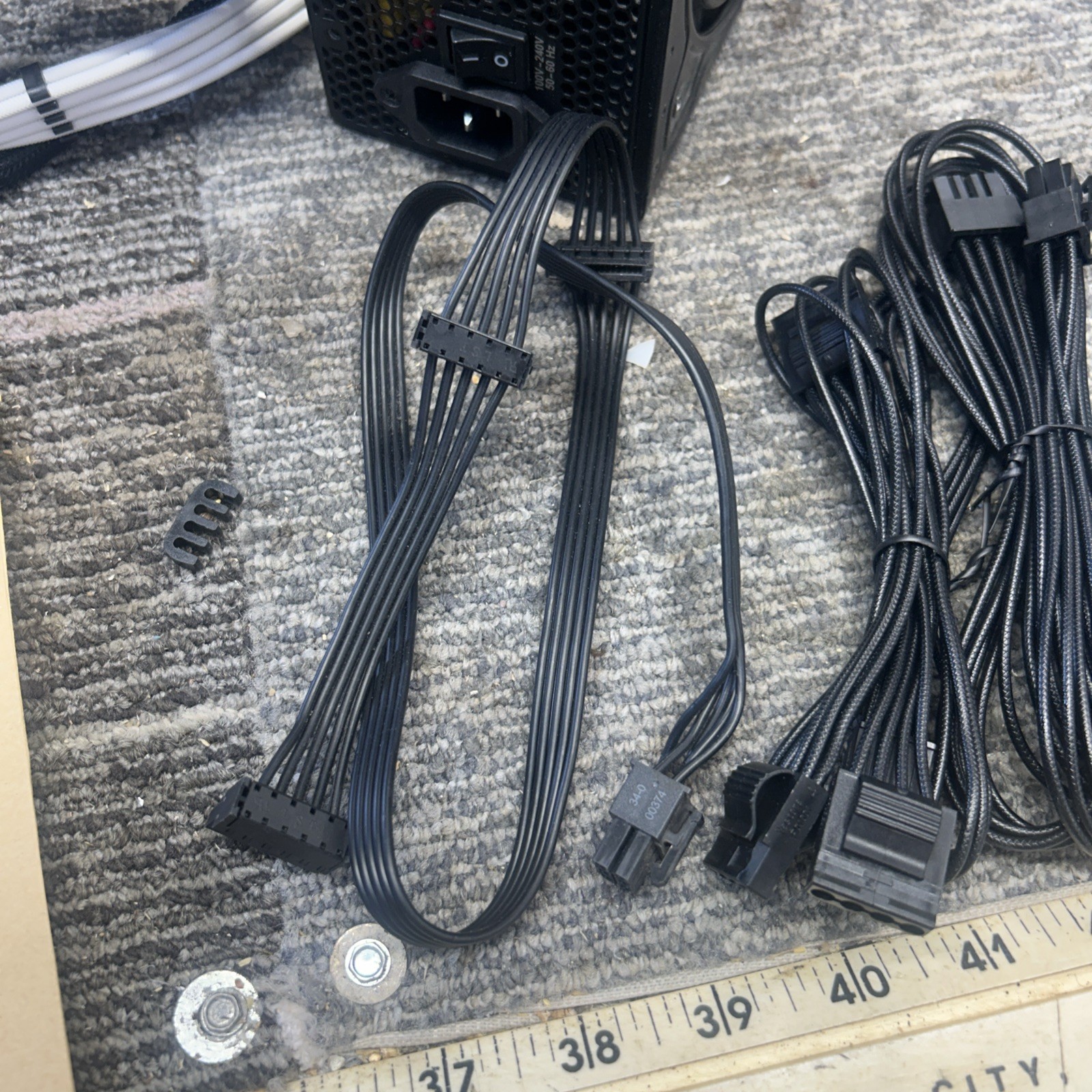 Nice Corsair RM1000x 1000W ATX 3.1 PCIe 5.1 Fully Modular PSU CP-9020271-NA Free