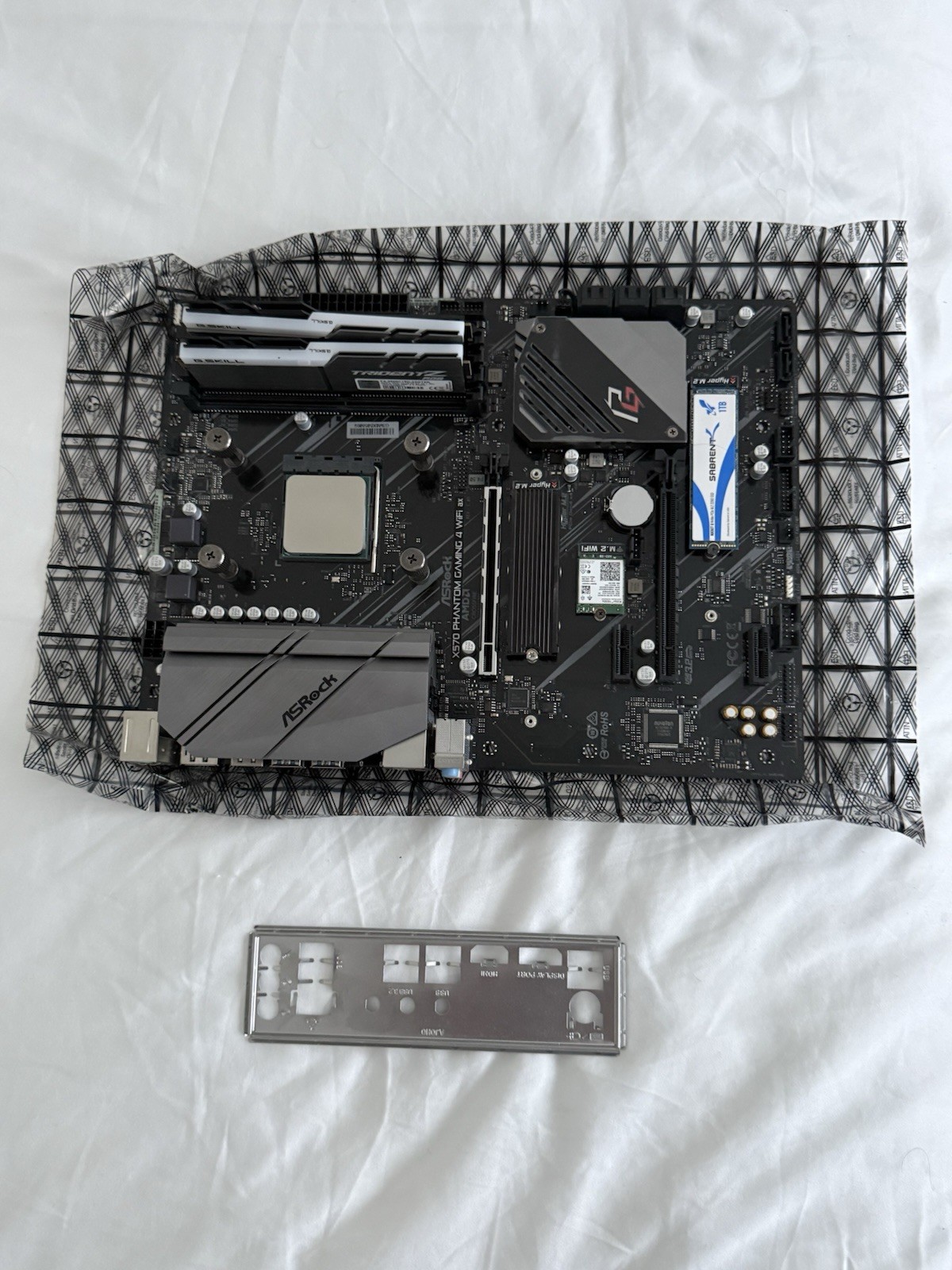 ASRock X570 Phantom Gaming 4 Ryzen 7 5800 32 Gb of Ram DDR4 Motherboard Bundle