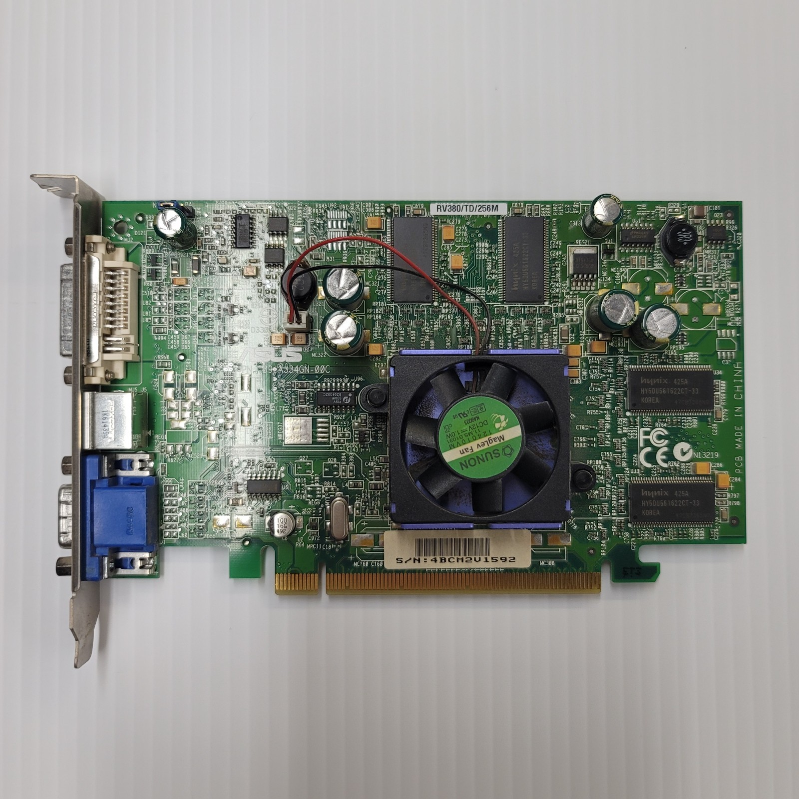 ASUS ATI Radeon X600 256MB PCI-E Graphics Card RV380 DVI VGA S-Video GPU