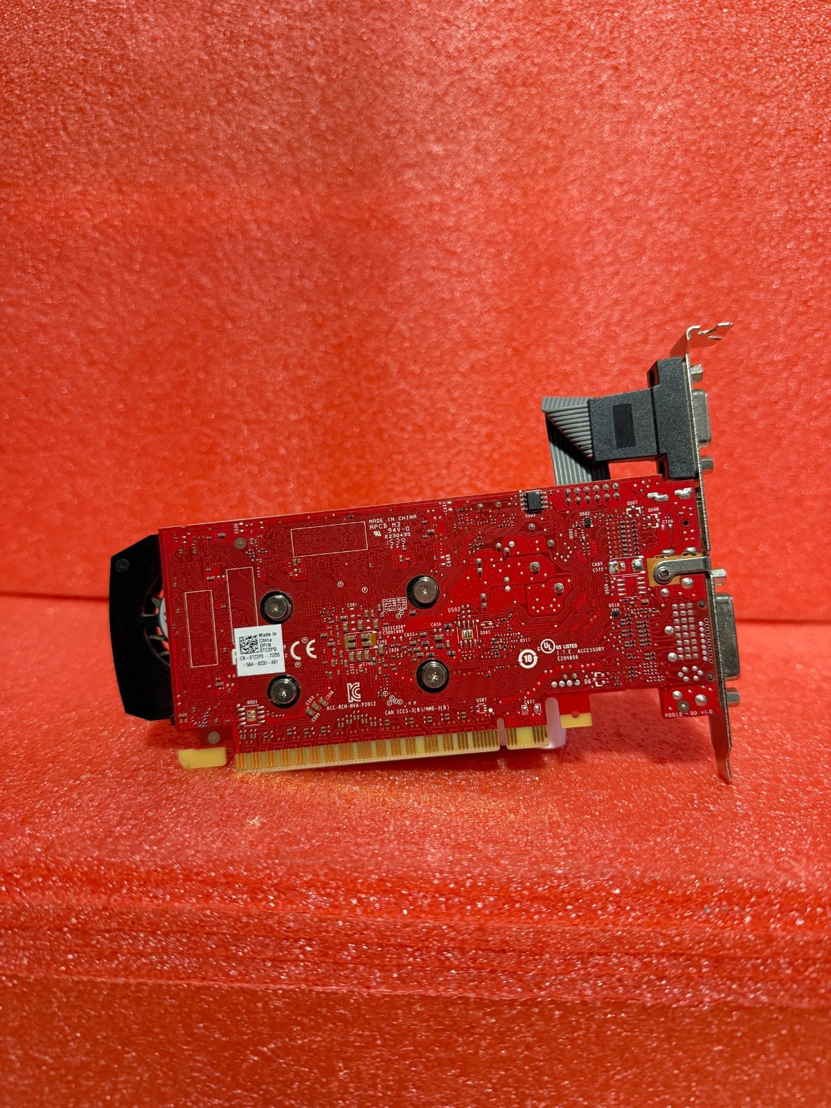 DELL GeForce GTX 745 PCI Express 3.0 4GB DDR3 HDMI D-SUB DVI Video Card 0TC2P0.