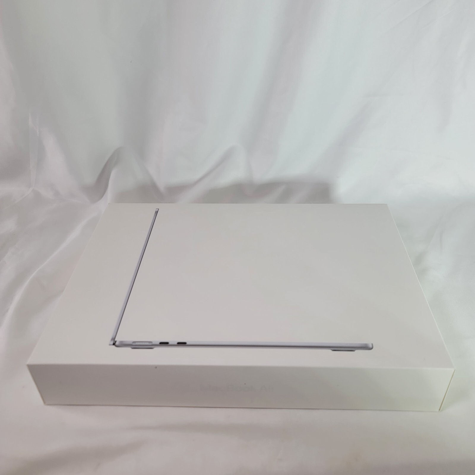 Replacement Box, With Insert For Macbook Air 13.6 Inch A2681