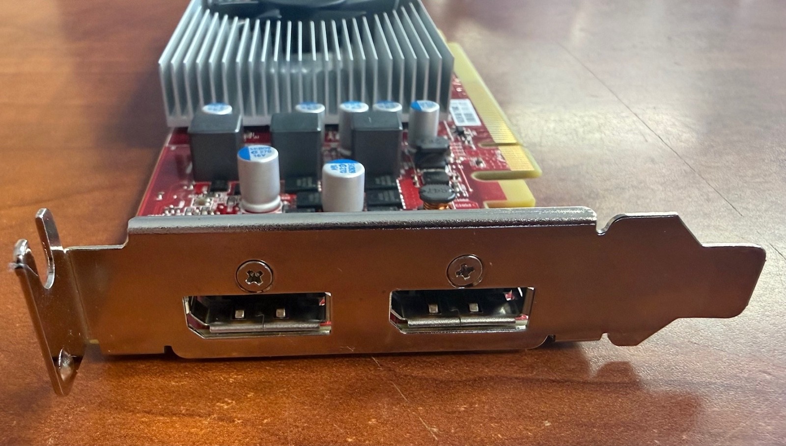 Dell AMD Radeon RX 550 2GB GDDR5 PCIe Low Profile Graphics Card 0YRDRX 2x DP