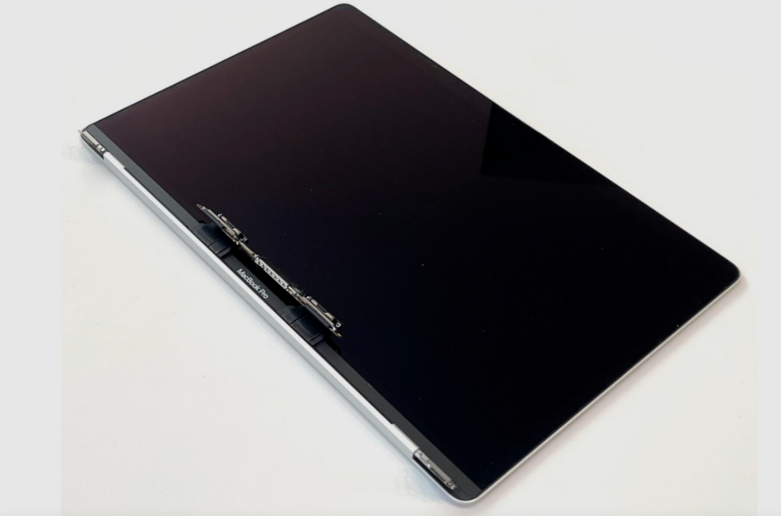 15″ MacBook Pro A1990 Silver 2018 2019 Display LCD Assembly 661-10355 C GRD