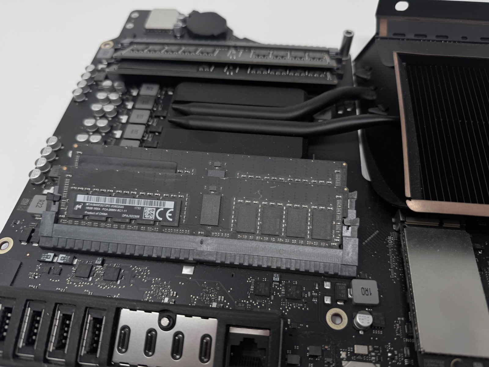 ✨Apple iMac Pro 27″ System Board A1862 2017 INCLUDES CPU, 64GB RAM, GPU, & SSD✨