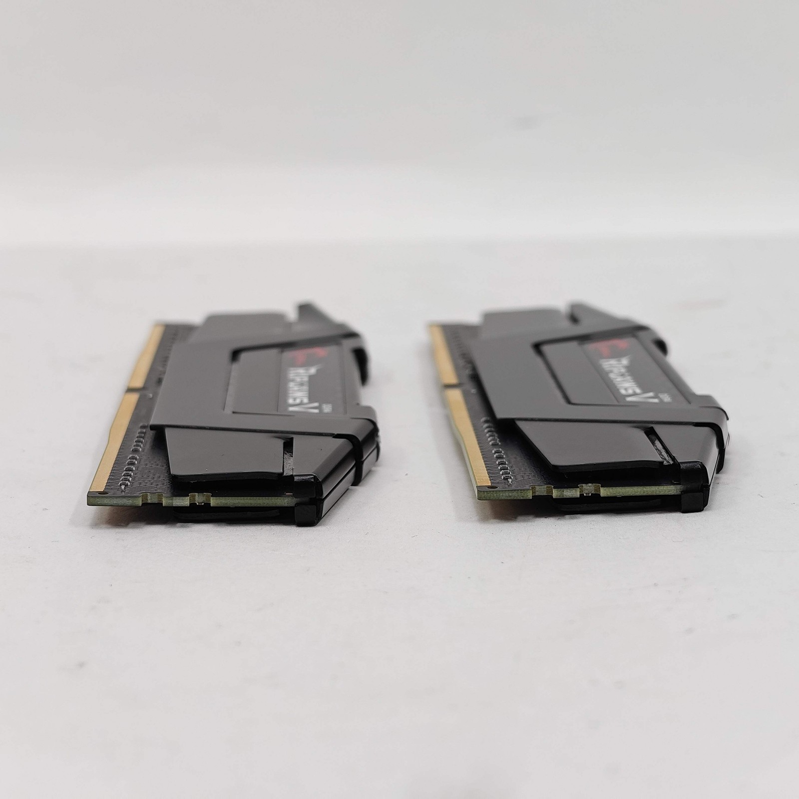 G.Skill Ripjaws V 32GB (2x16GB) RAM DDR4 4000MHz F4-4000C18D-32GVK