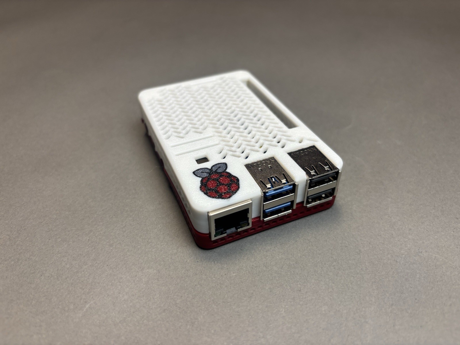 Raspberry Pi 5 Snap-Fit Vented Case – Protective Enclosure with Airflow Design