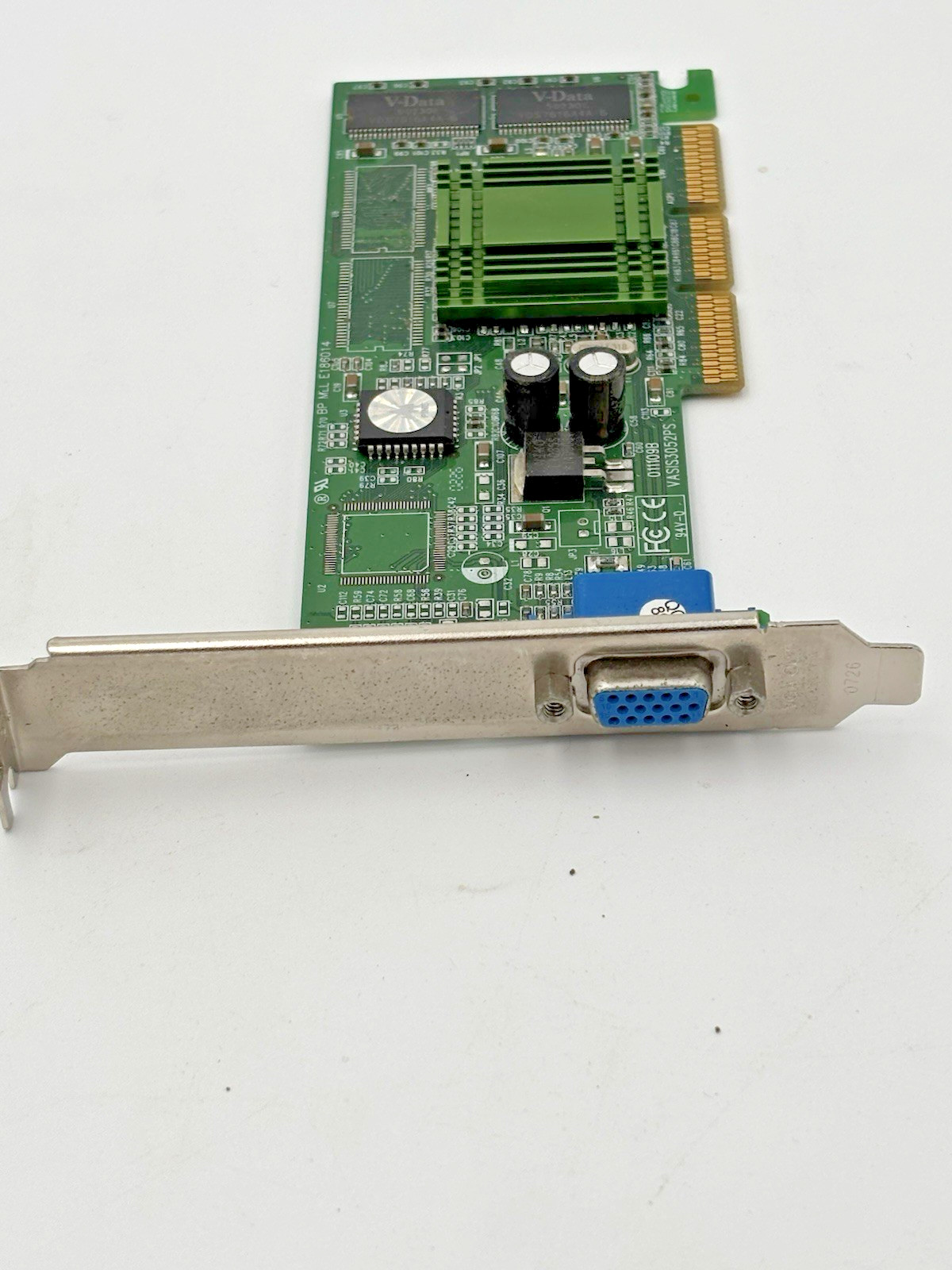 PINE 3D Phantom XP-2800 32MB AGP Universal Graphics Card Untested