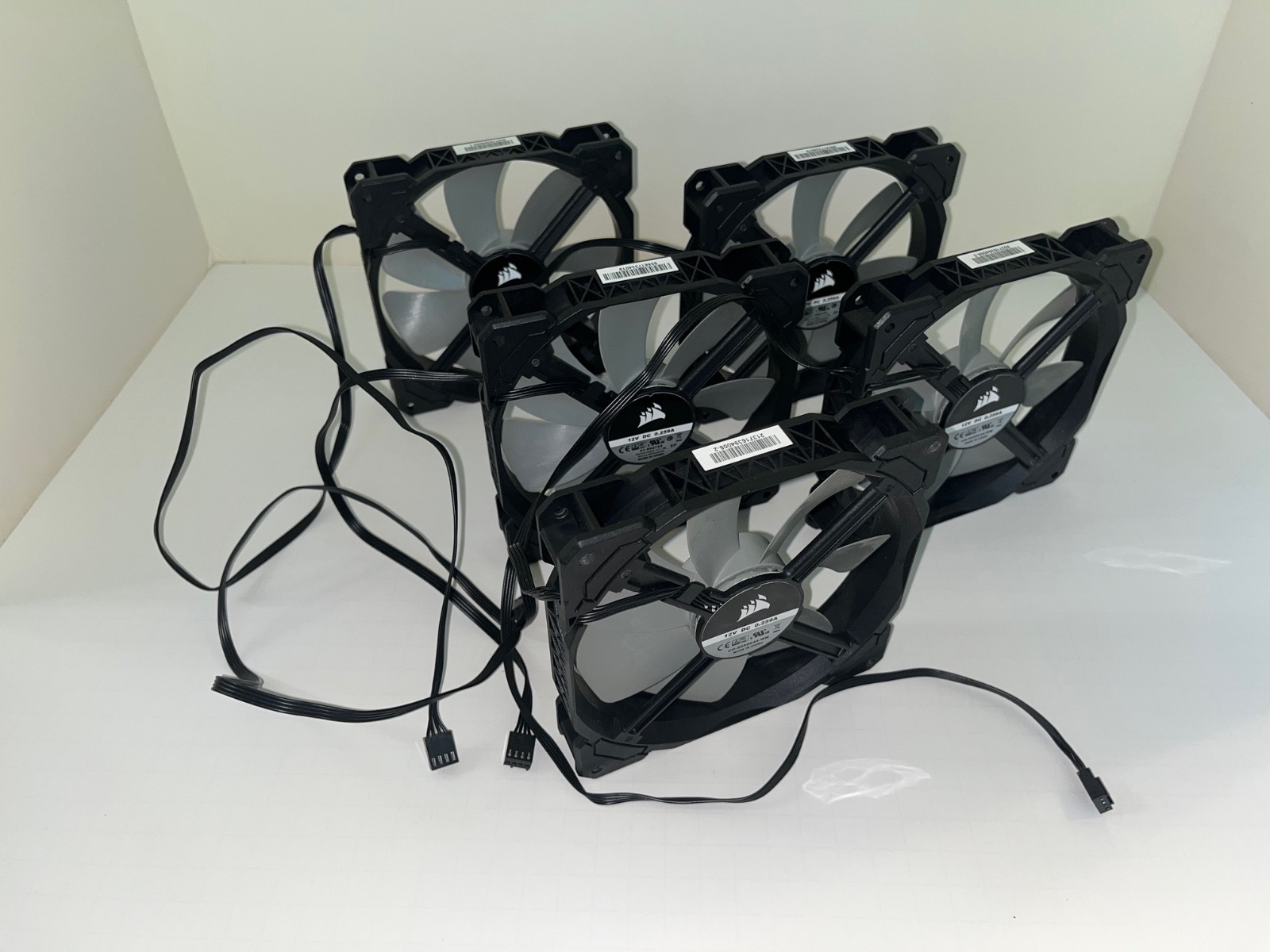 5x Corsair ML140 140mm premium case fans 12v 4pin 0.259A PBT-GF30-FR(17)