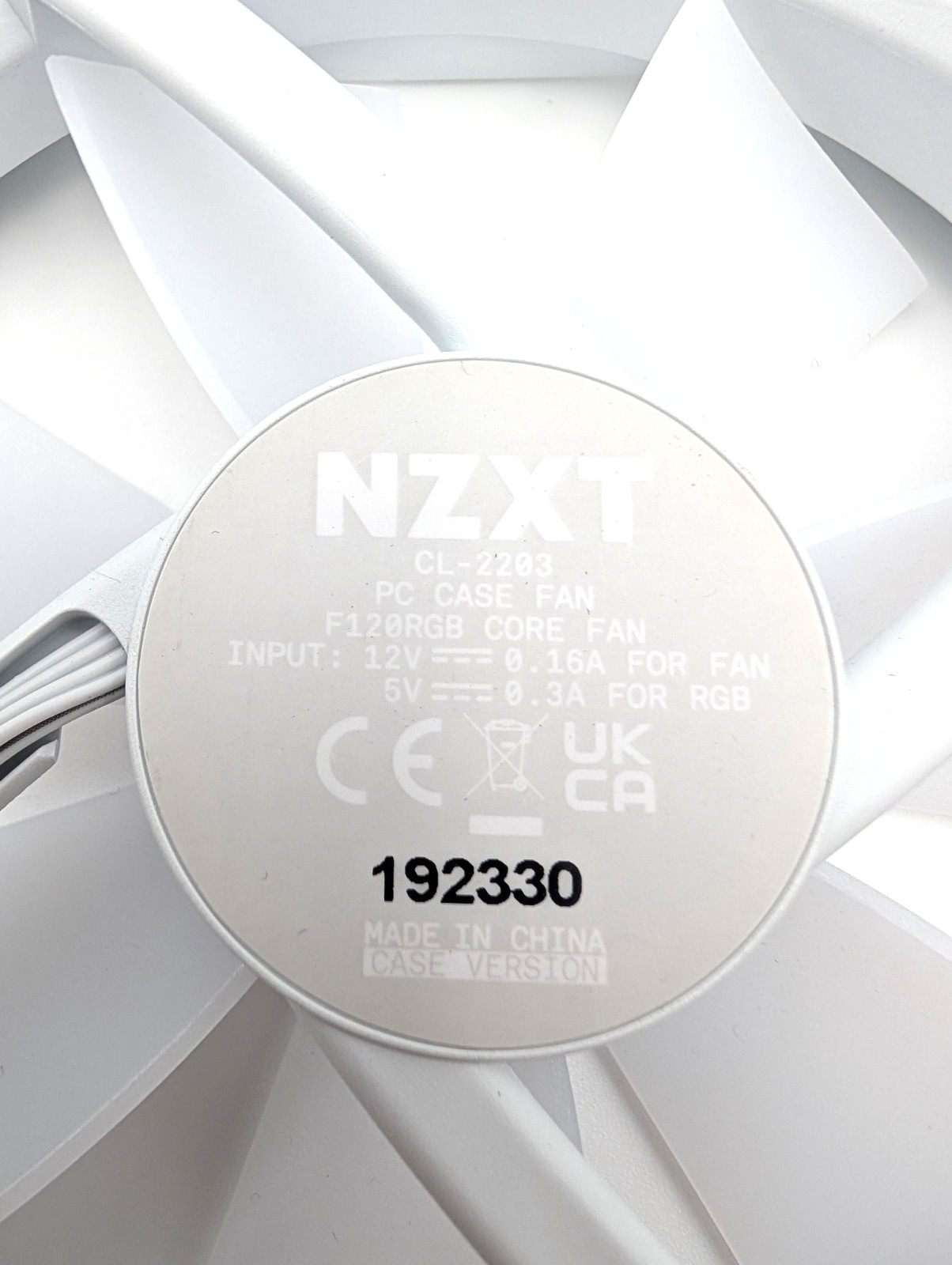 NZXT F120 RGB Core 120mm Case Fan White 3-Pin CL-2203 Non PWM