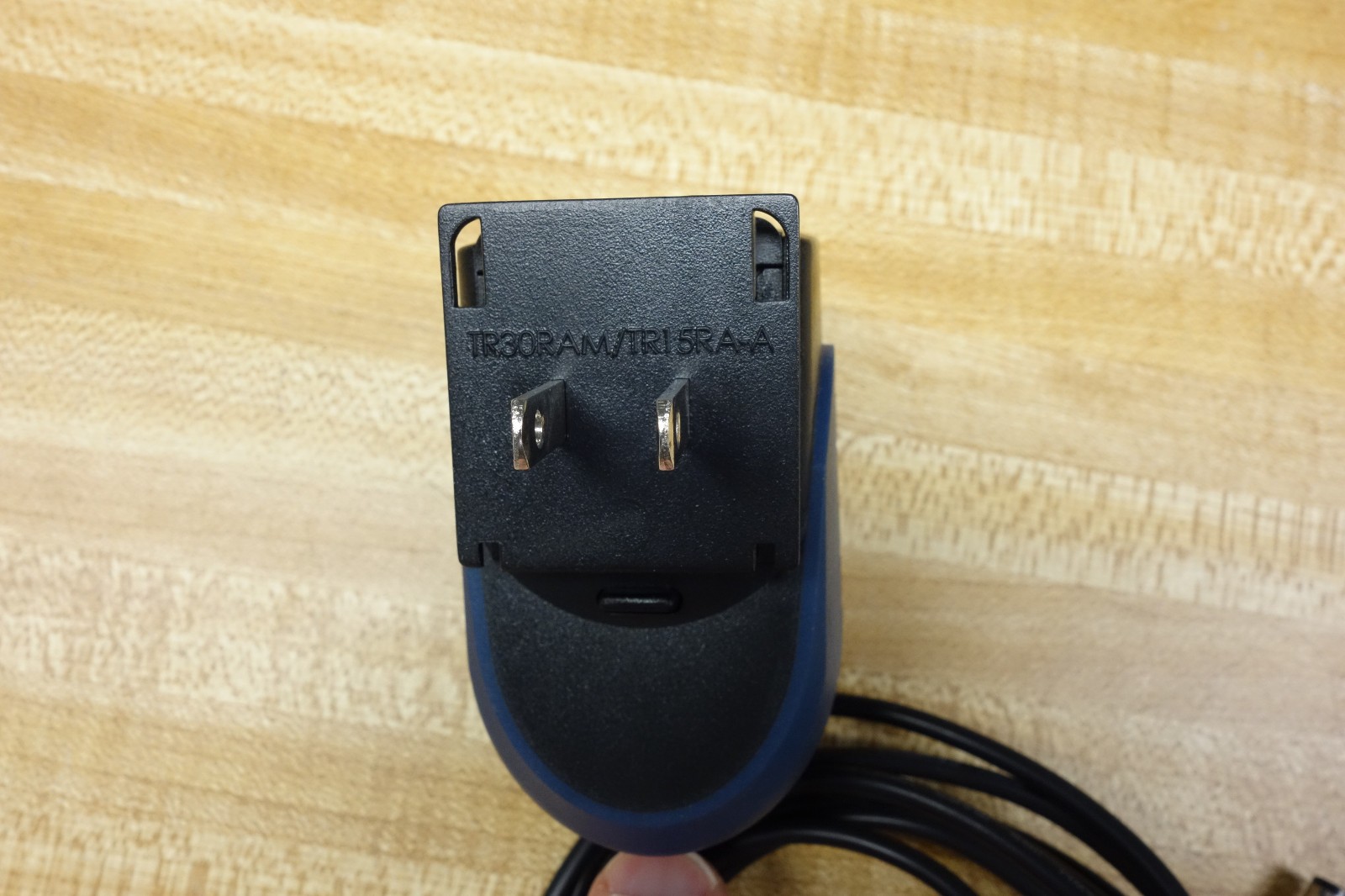 CINCON Travel Adapter 5VDC 5V 2A Power Supply 100-240VAC TR15RA050 5.5mm barrel
