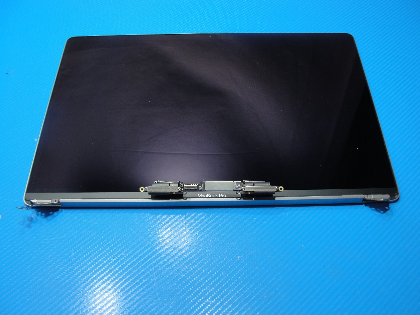 MacBook Pro 16″ A2141 Late 2019 MVVJ2LL/A LCD Screen Assembly Gray 661-14200