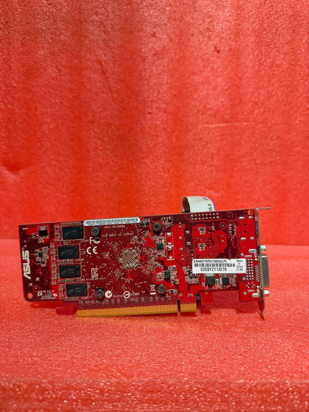 ASUS AMD Radeon HD 6570 (EAH6570/DI/1GD3(LP)) 1GB DDR3 SDRAM PCI Express x16