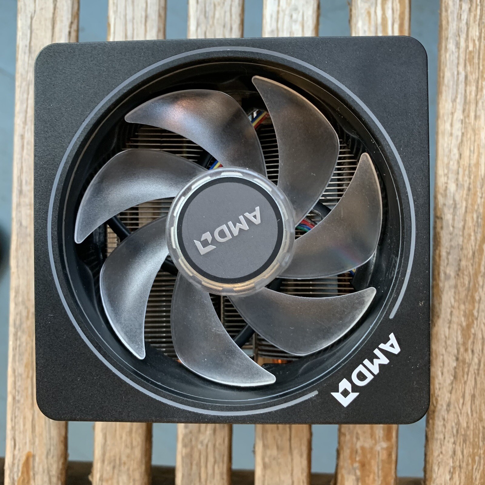AMD Wraith Prism RGB LED CPU Heatsink Cooler AM4 OEM Clean
