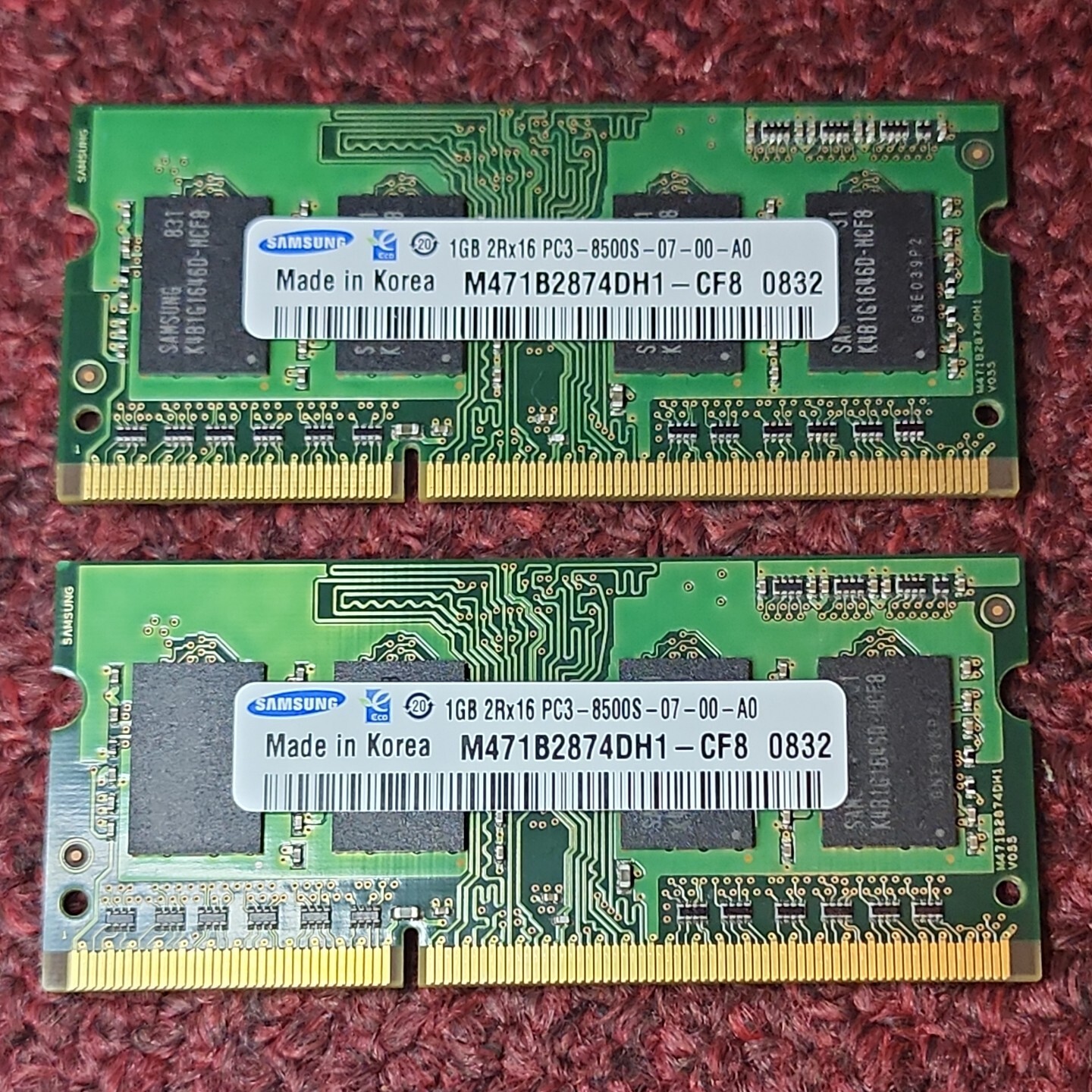 Lot of 2 Apple Mac Memory 2GB RAM DDR3-1066 (2x1GB) 1RX8 PC3-8500S SAMSUNG