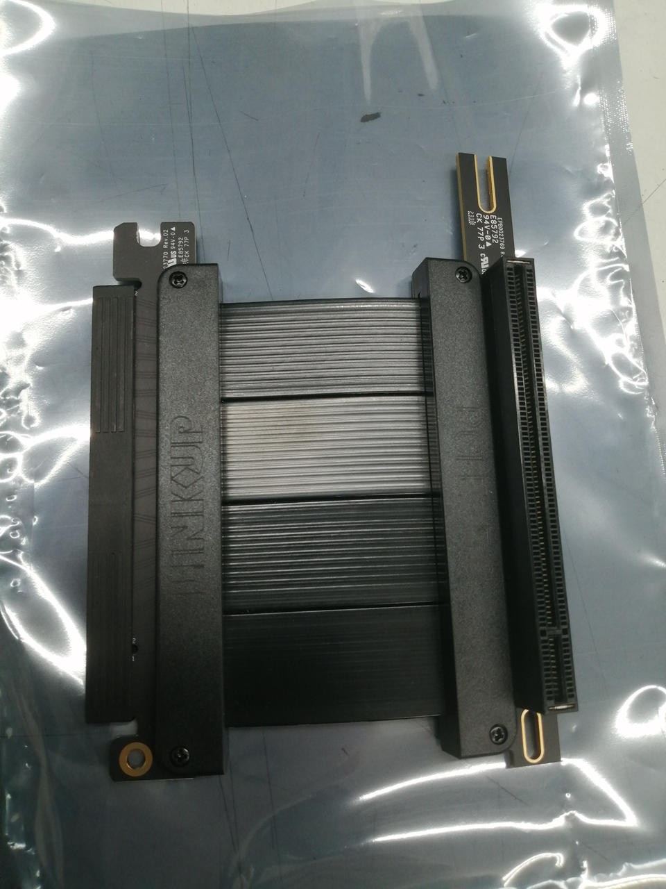 LINKUP AVA5 PCIe5.0 Riser Cable