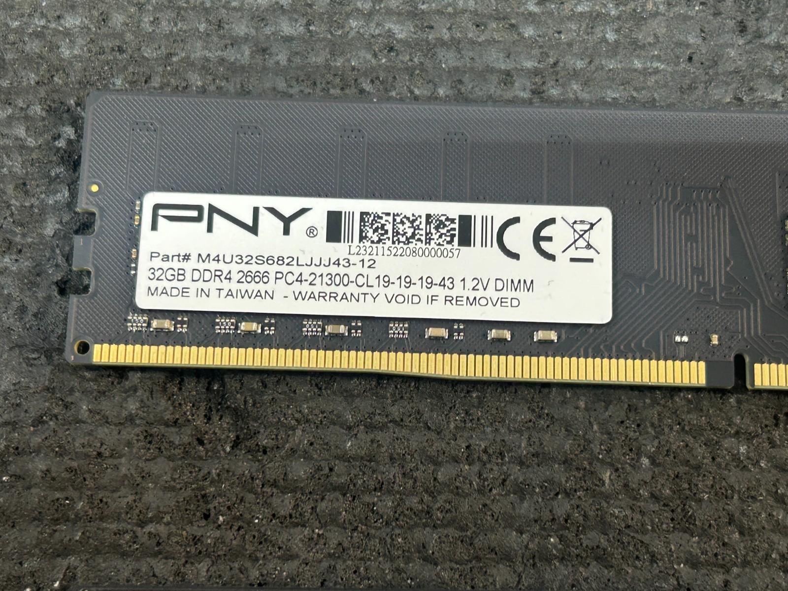 PNY DDR4 SDRAM 64GB (2x32GB) PC4-21300 288-Pin DIMM Desktop RAM