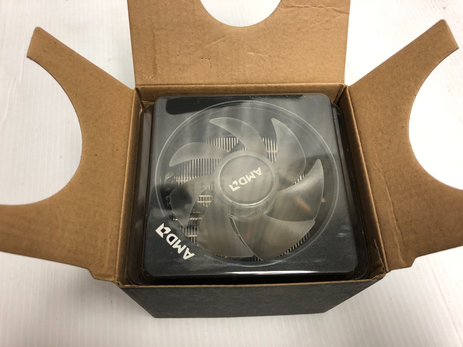 AMD Wraith Prism RGB AM4/AM2/AM3/AM3+ Heatsink Fan Cooler 712-000075 Rev E – NEW