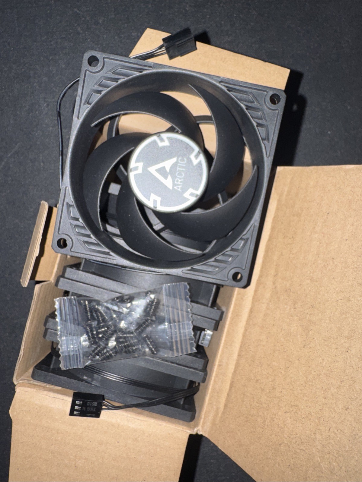 ARCTIC P8 (Black) 5 Pack 80 mm Case Fan quiet motor Computer 3000 RPM PC