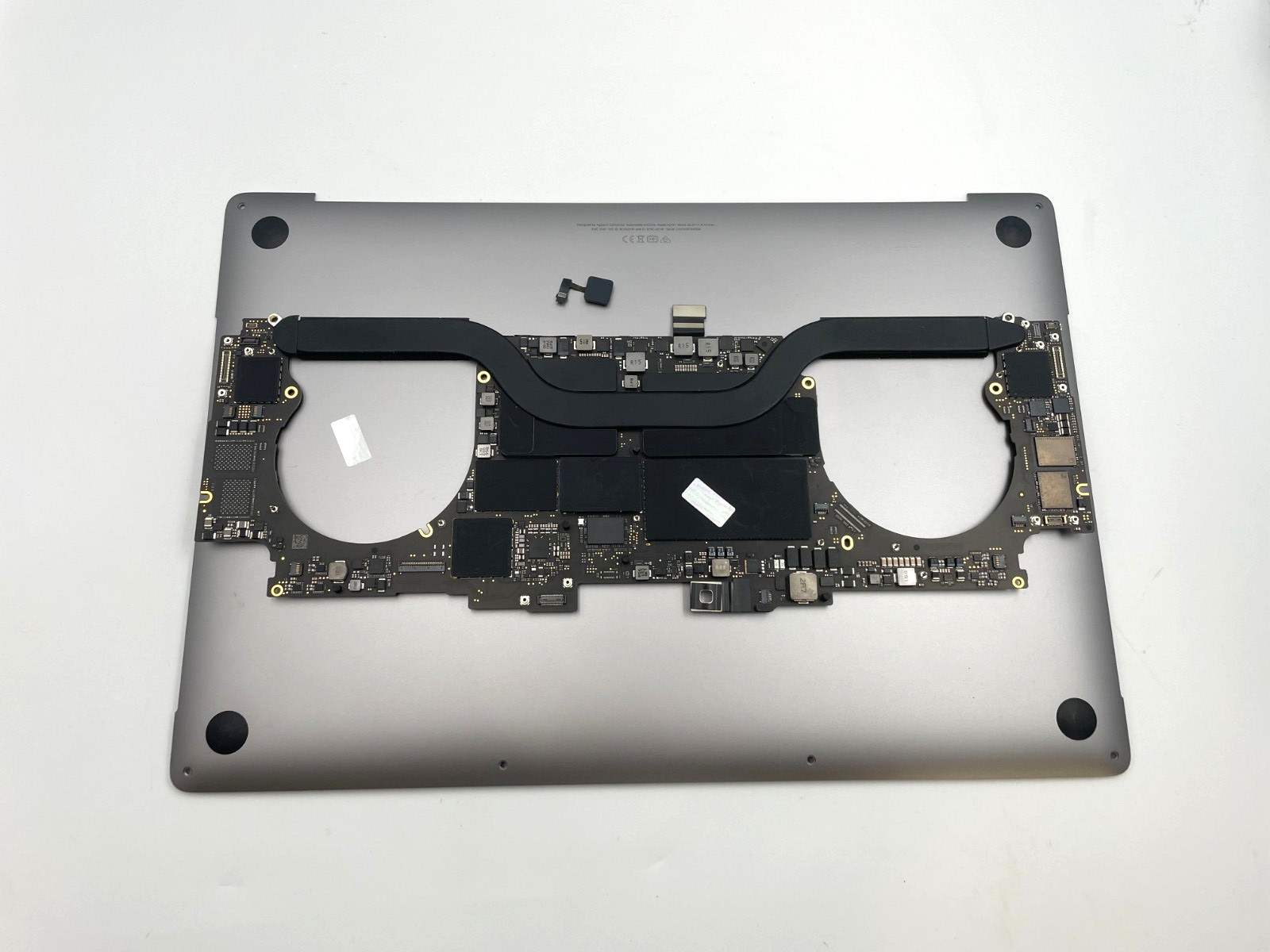 Apple MacBook Pro 16″ A2141 2019 Logic Board i7 2.6GHz 16GB 512GB/1TB + Touch ID