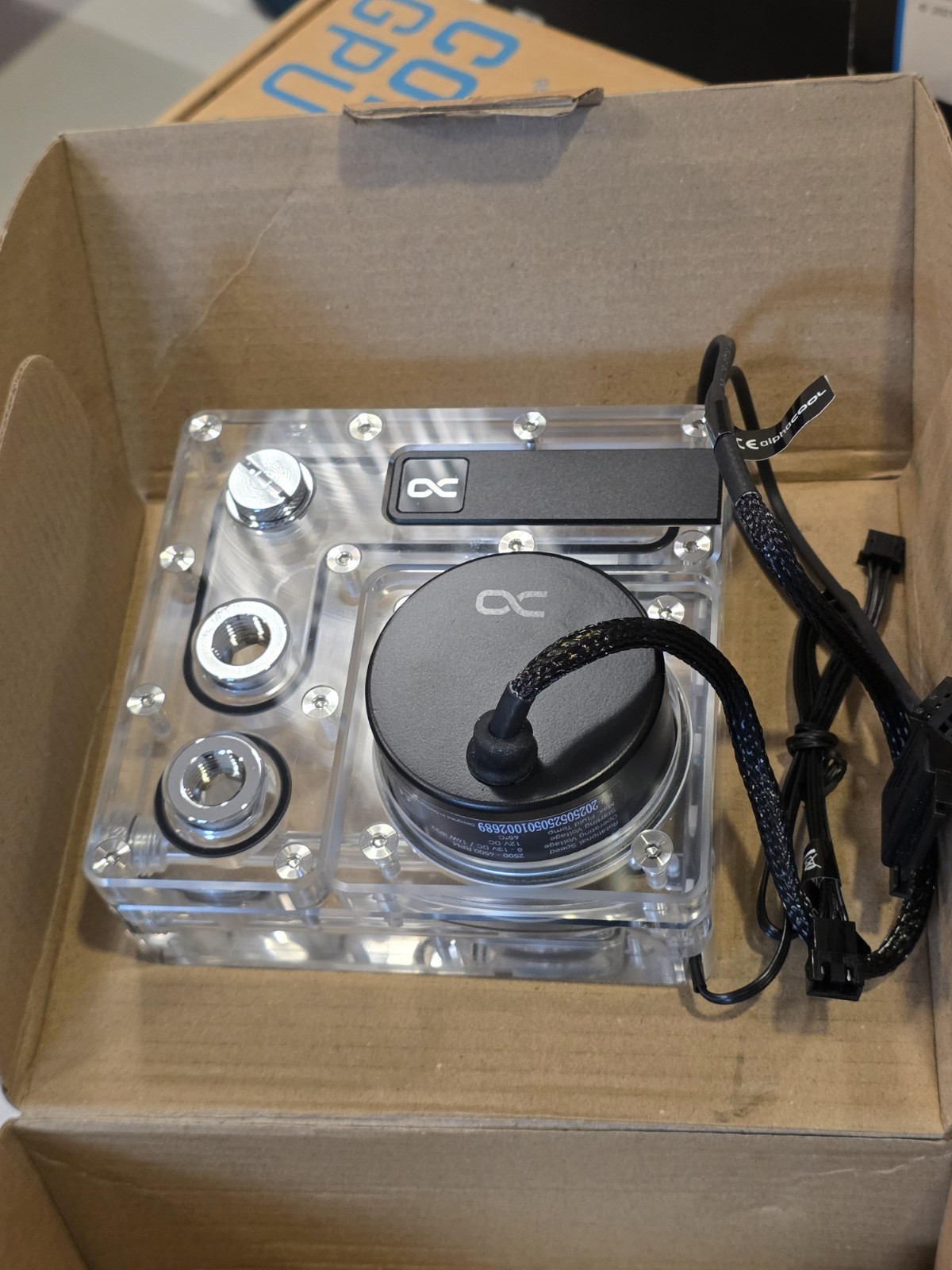 Alphacool Core 120mm Reservoir WITH VPP Pump (145961)
