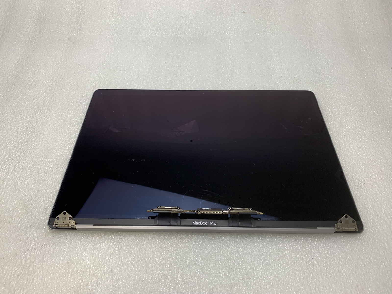 MacBook Pro A1990 15″ 2018 2019 Retina LCD Assembly SPACE GRAY 661-10355 Grade C