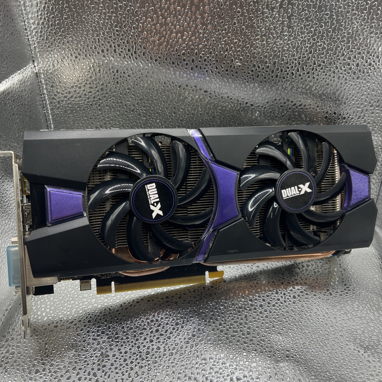 Sapphire Nitro R9 380 4G GDDR5 299-2E308-300SA PCI Express 3.0 x16 Graphics Card
