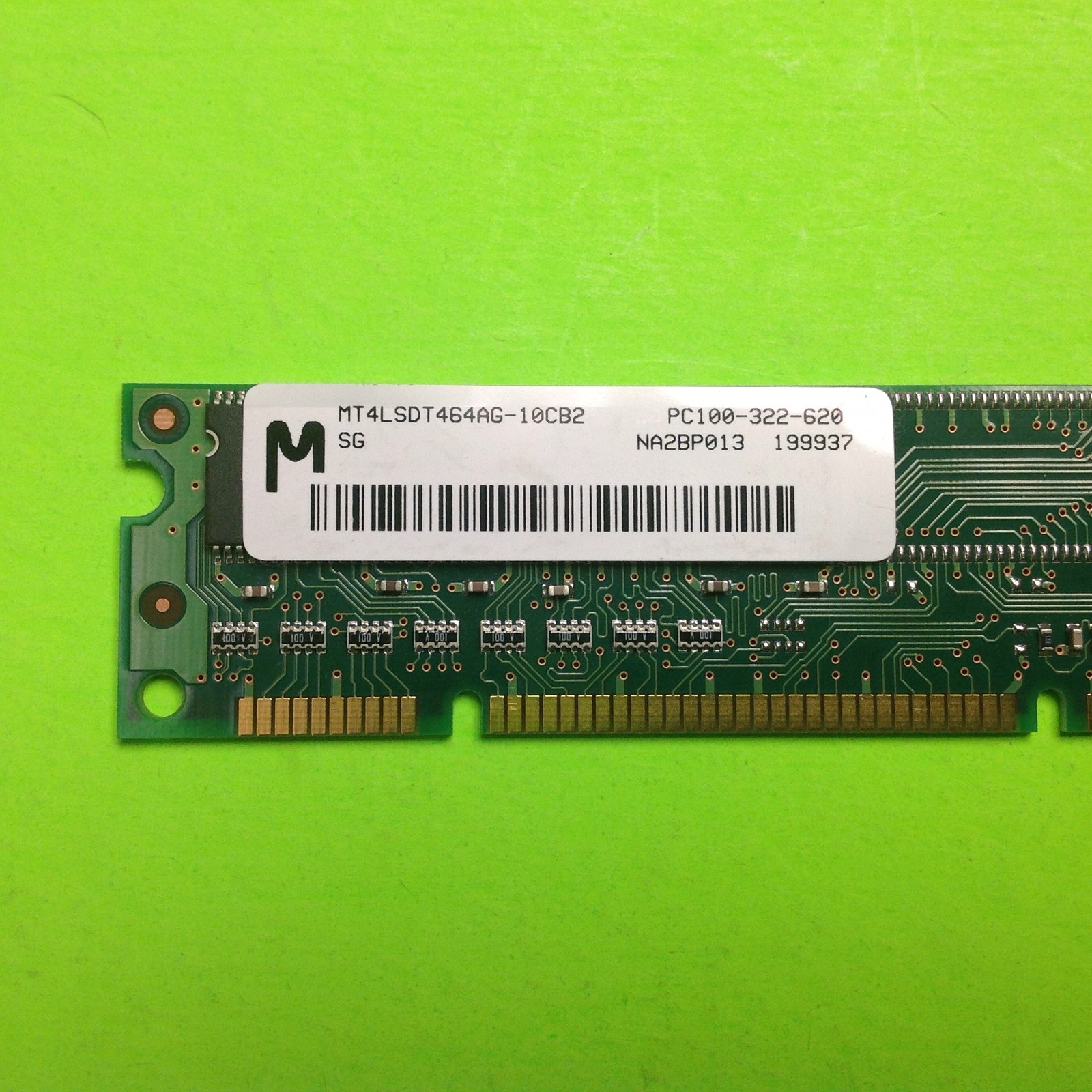 Micron MT4LSDT464AG-10CB2 SDR PC-100 Random Access Memory RAM