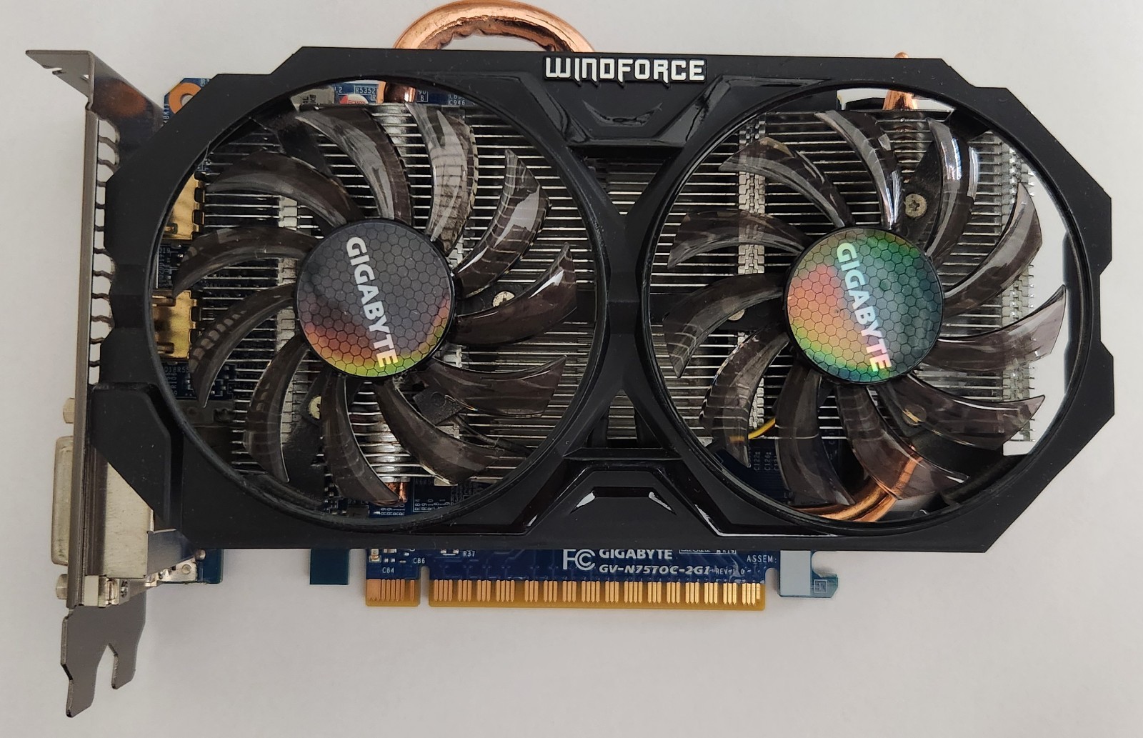 NVIDIA GeForce GTX 750 Ti 2GB GDDR5 (GVN75TOC2GI)