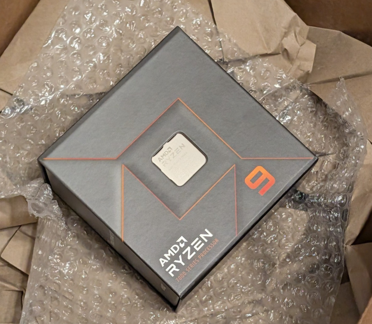 AMD Ryzen 9 7900X Processor 12 Cores/24 Threads – Unlocked AM5 CPU – New/Sealed