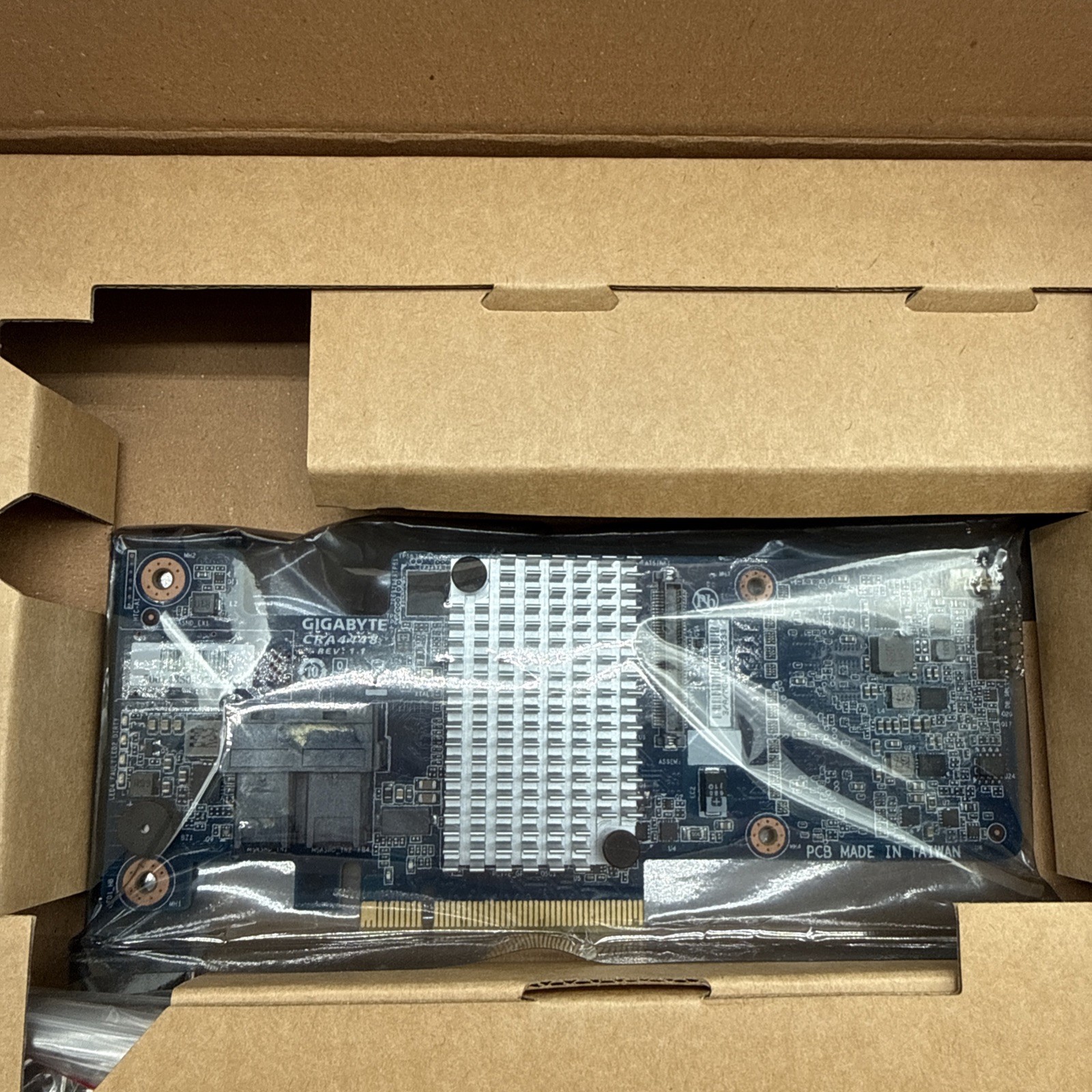 Gigabyte Technology – CRA4448 – GIGABYTE CC CRA4448 LSI SAS3108 H W RAID CARD
