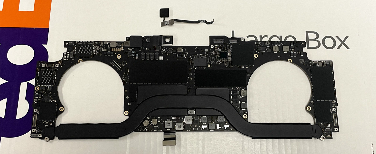 ✅  Apple MacBook Pro 15″ 2018 A1990 LOGIC BOARD i7 2.2GHz 16GB 256GB 661-09989