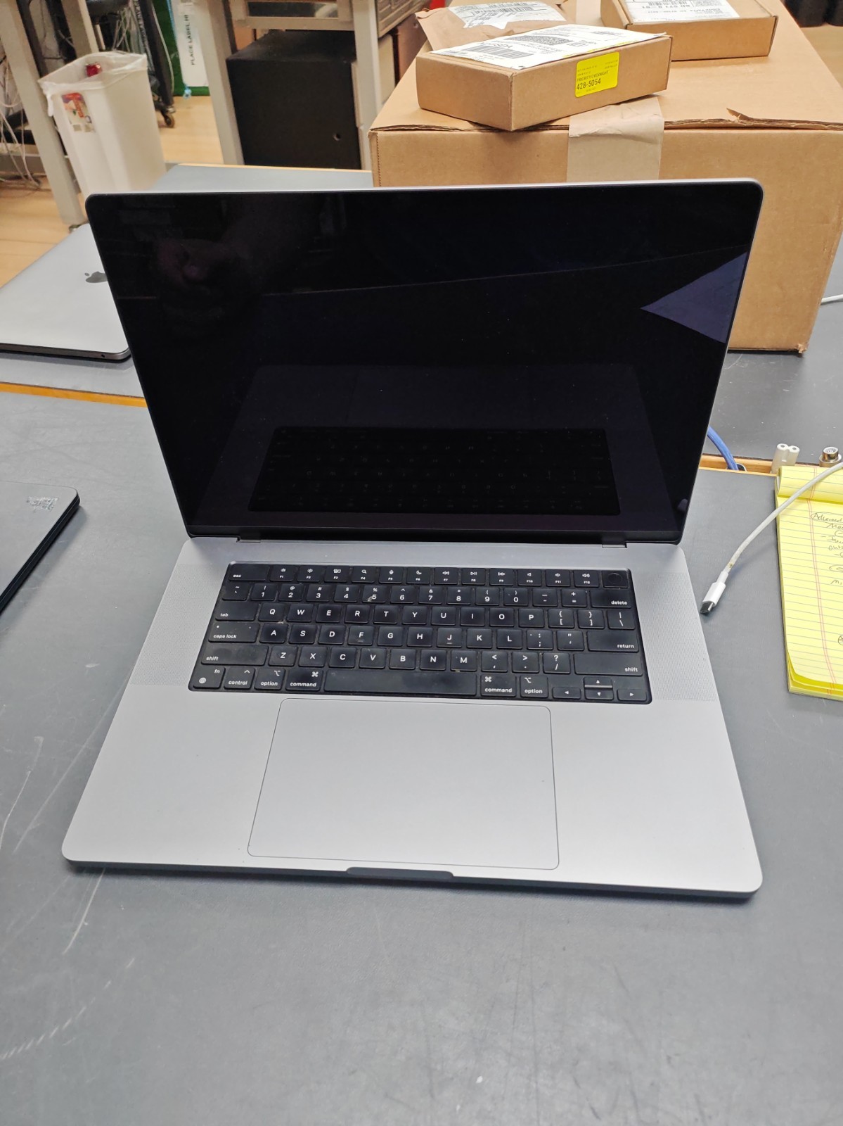 Parts REPAIR Apple Macbook Pro A2485 EMC 3651 AS-IS For Parts Non-Functional