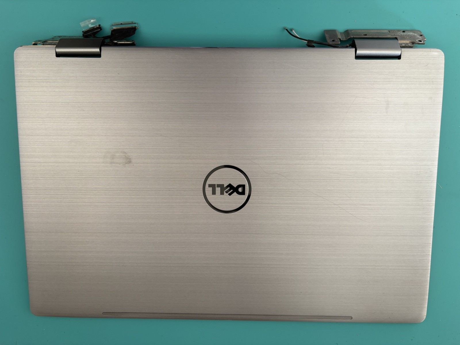 ORIGINAL DELL 15 7579 P58F 2-in-1 15.6″ LCD TOUCH SCREEN BACK COVER HINGES GCPWV
