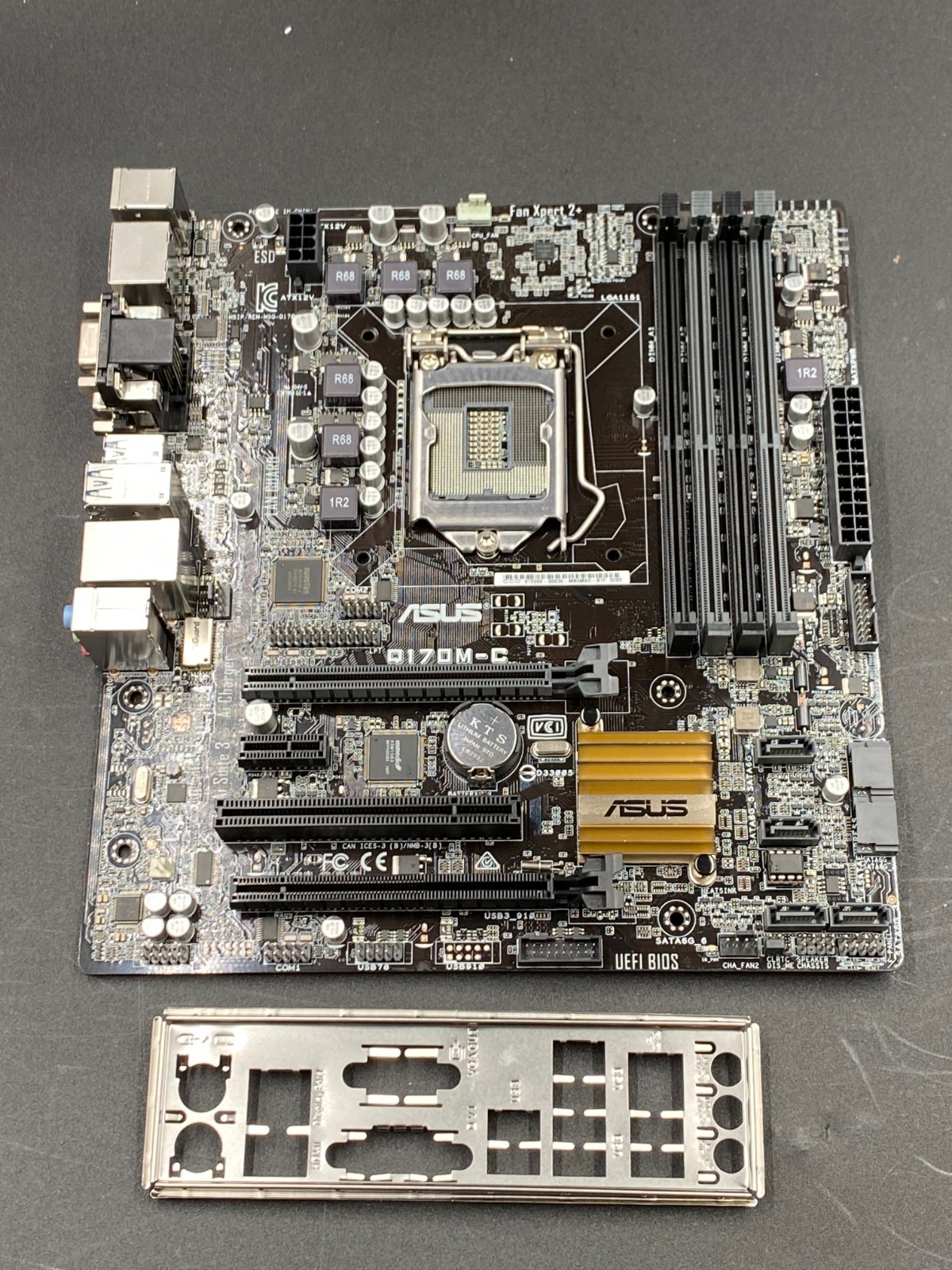 ASUS Q170M-C LGA1151 INTEL 6th/7th GEN CPU DDR4 MICRO ATX DESKTOP MOTHERBOARD