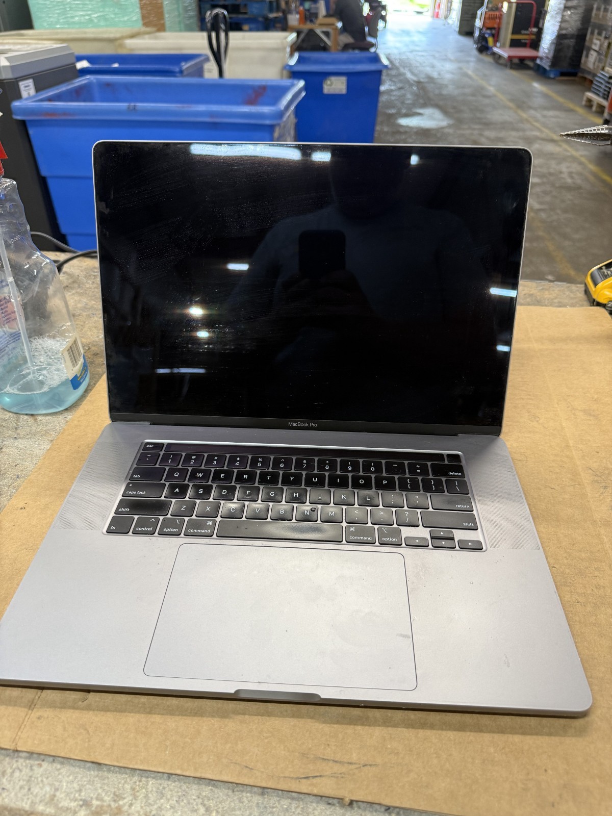 Genuine Apple LCD Screen Assembly 16″ MacBook Pro A2141