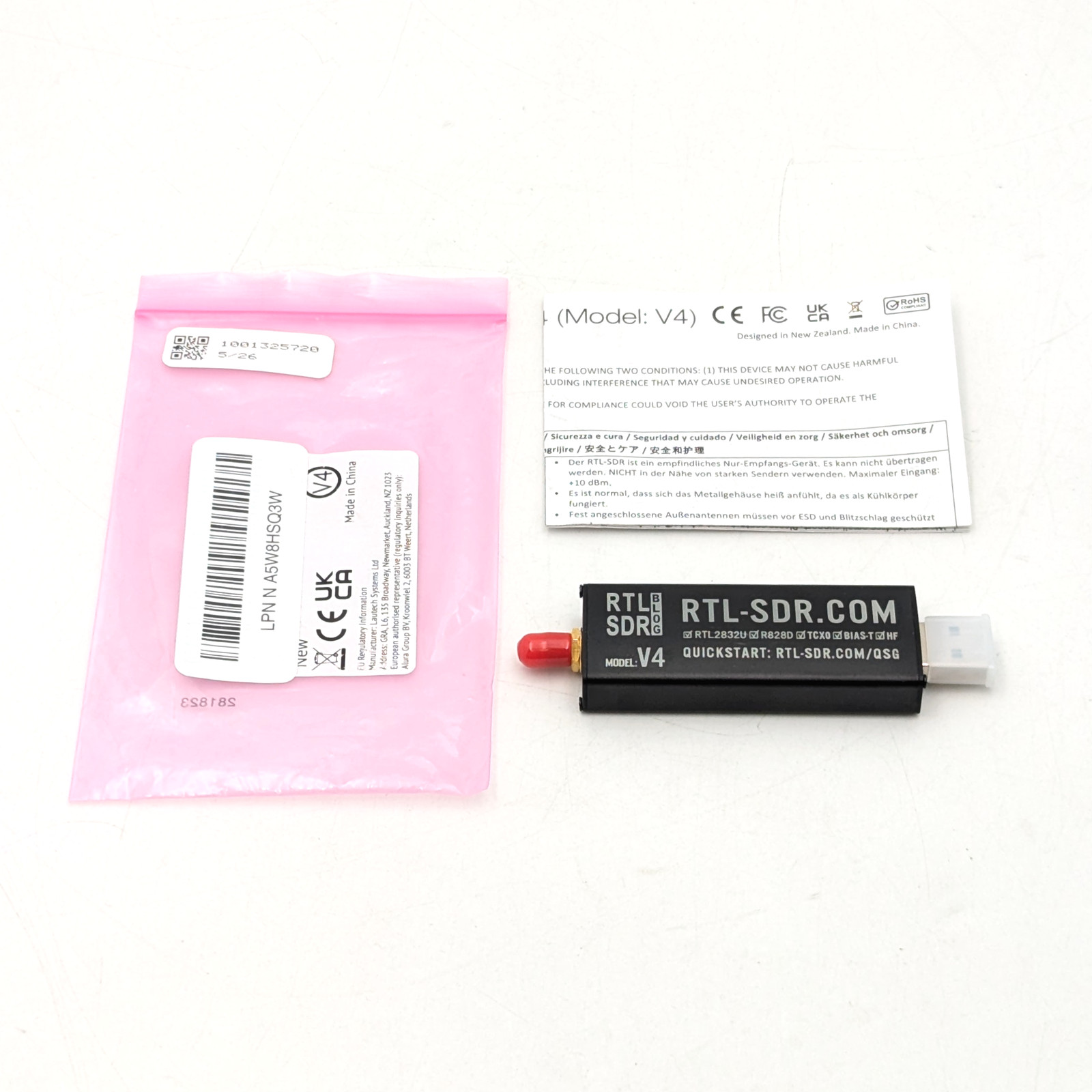 RTL-SDR Blog V4 RTL2832U R828D TCXO BIAS-T HF Software Defined Radio Dongle