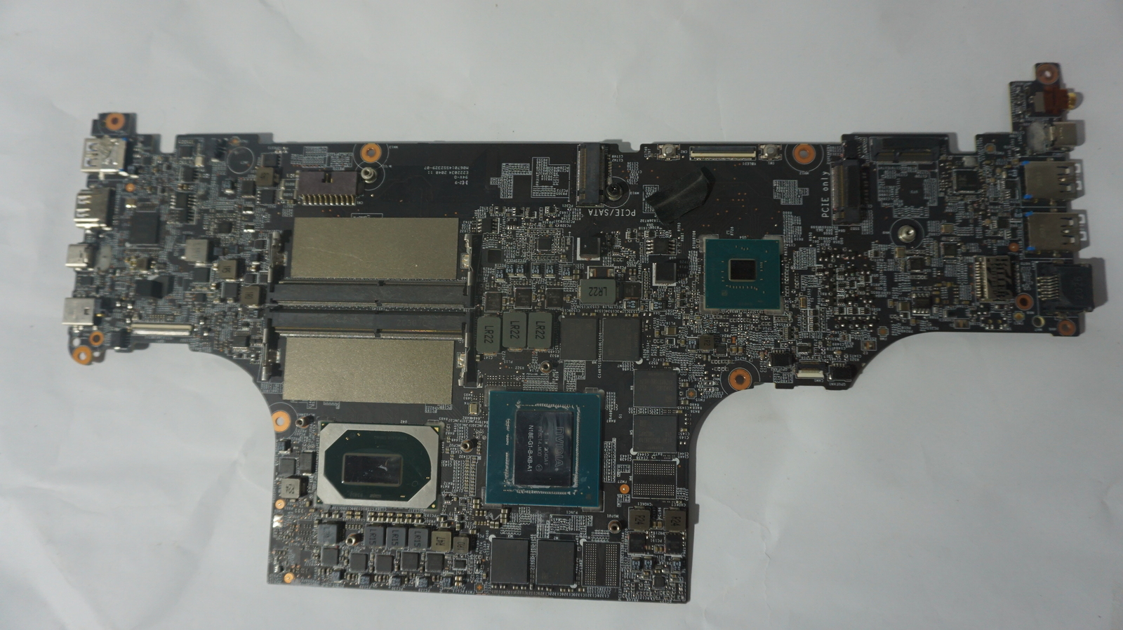 MS-16V11-03S-014 MSI Intel Core i7-10750H RTX 2060 6GB Motherboard