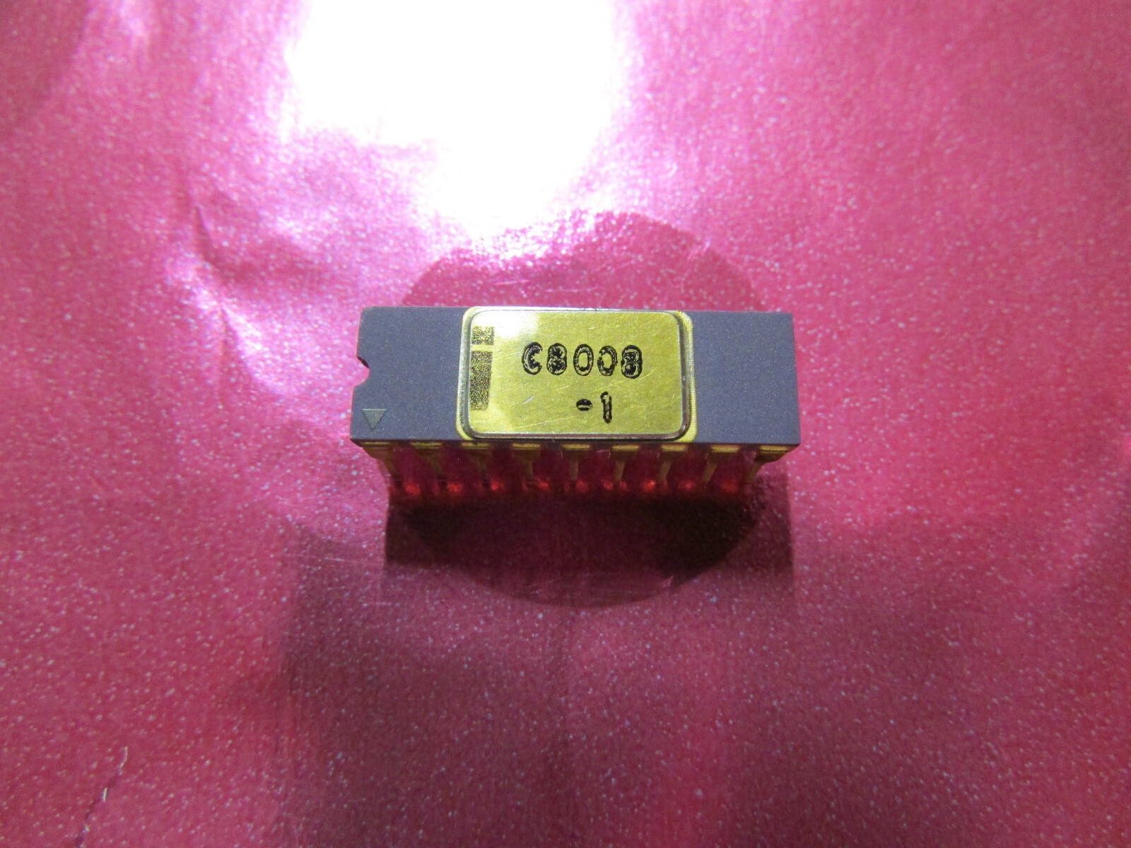 Vintage Rare Intel C8008-1 Family MCS-8 C8008 DIP18 IC/CPU/Processor Gold/Purple