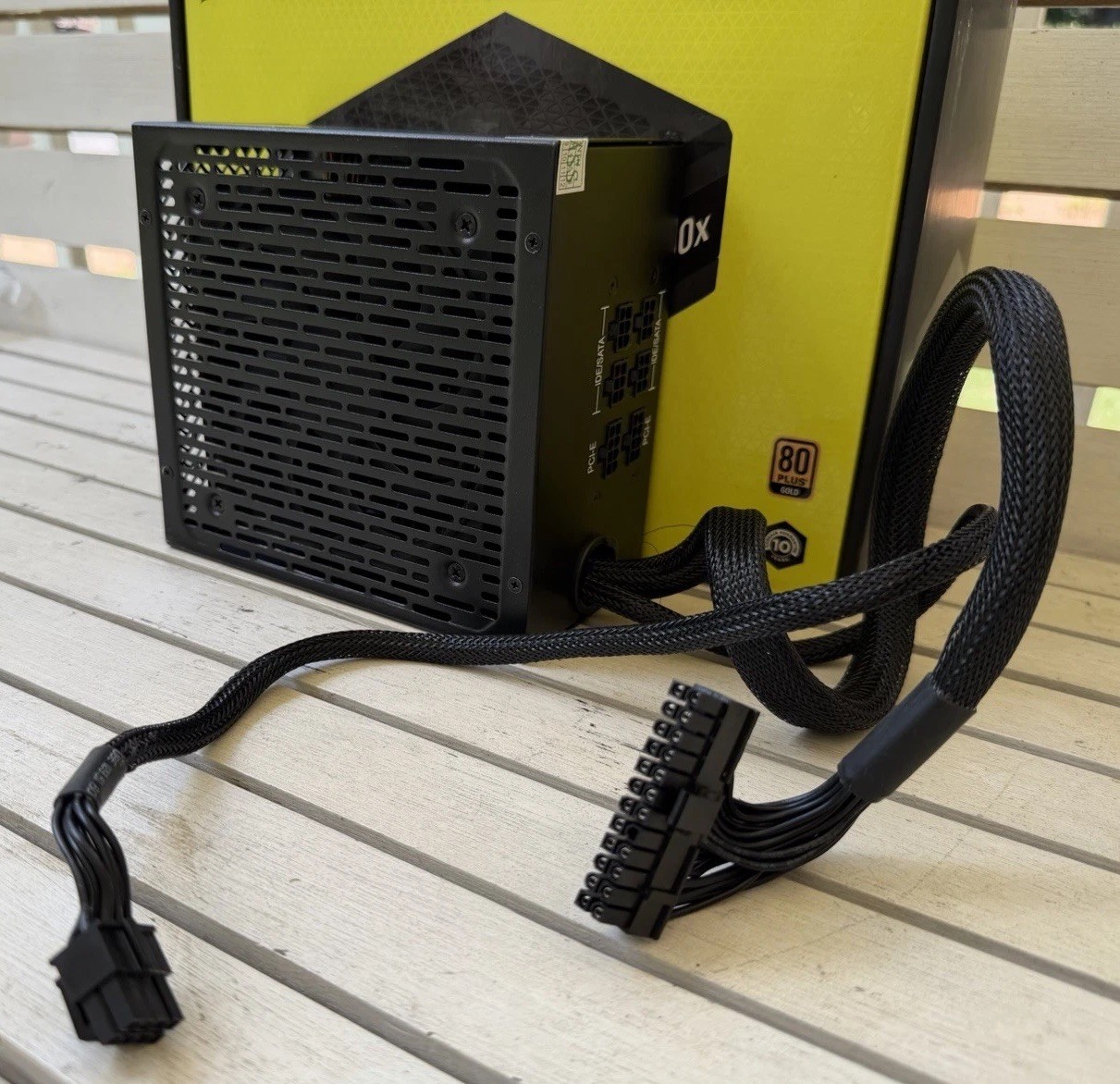 Yeyian Raiden 650W Power Supply 80+ Gold (Used)- Includes Corsair RM1000x Cables