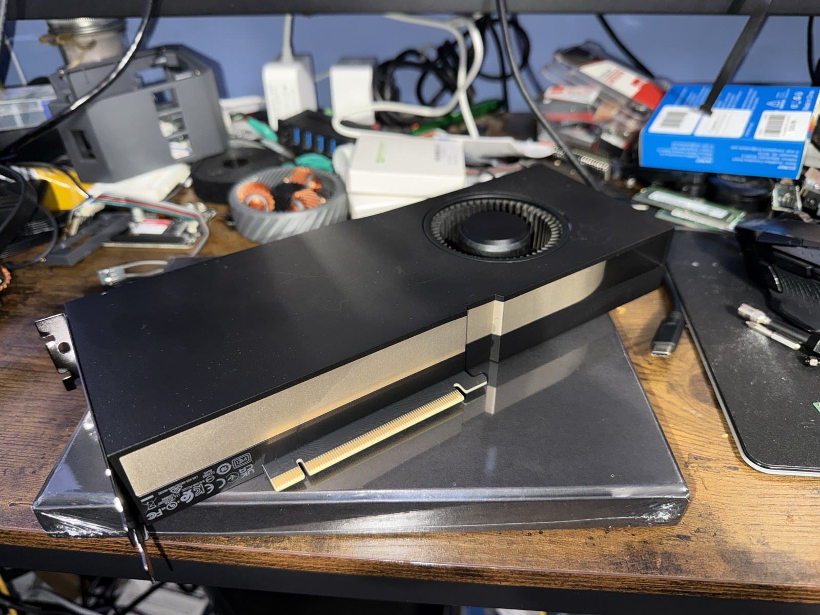 NVIDIA RTX 4500 ada 24GB GDDR6 PCIe x16 CUDA DisplayPort Multi-Monitor
