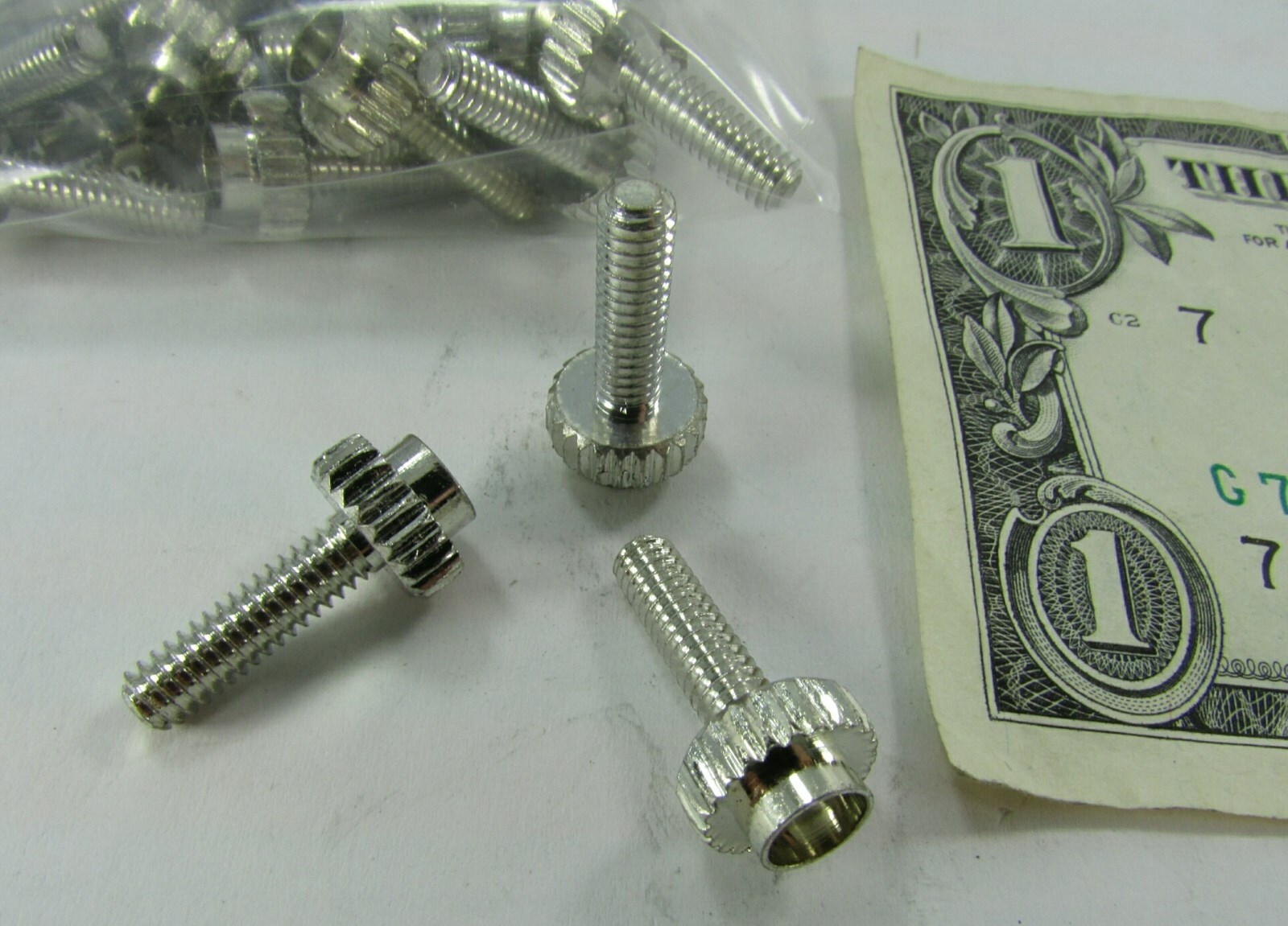 Lot 25 Fancy Nickel Plated Solid Brass Computer Case Thumb Screws, 8-32 x 9/16″