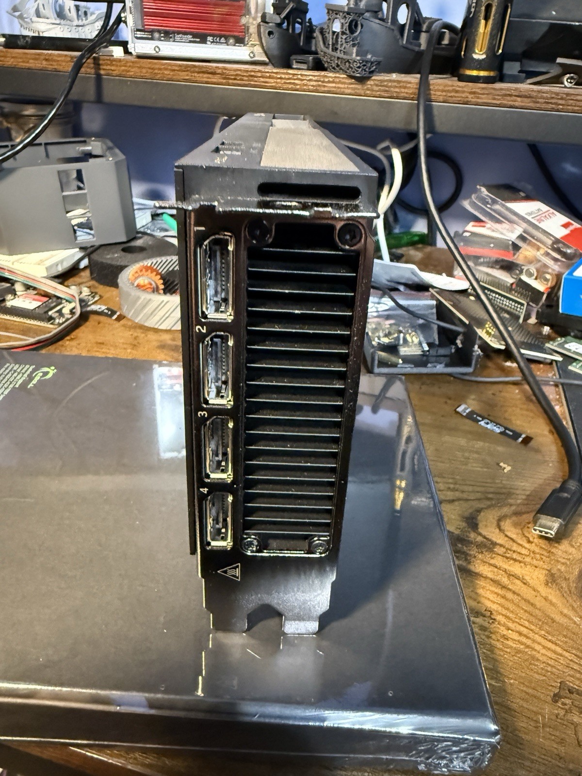 NVIDIA RTX 4500 ada 24GB GDDR6 PCIe x16 CUDA DisplayPort Multi-Monitor