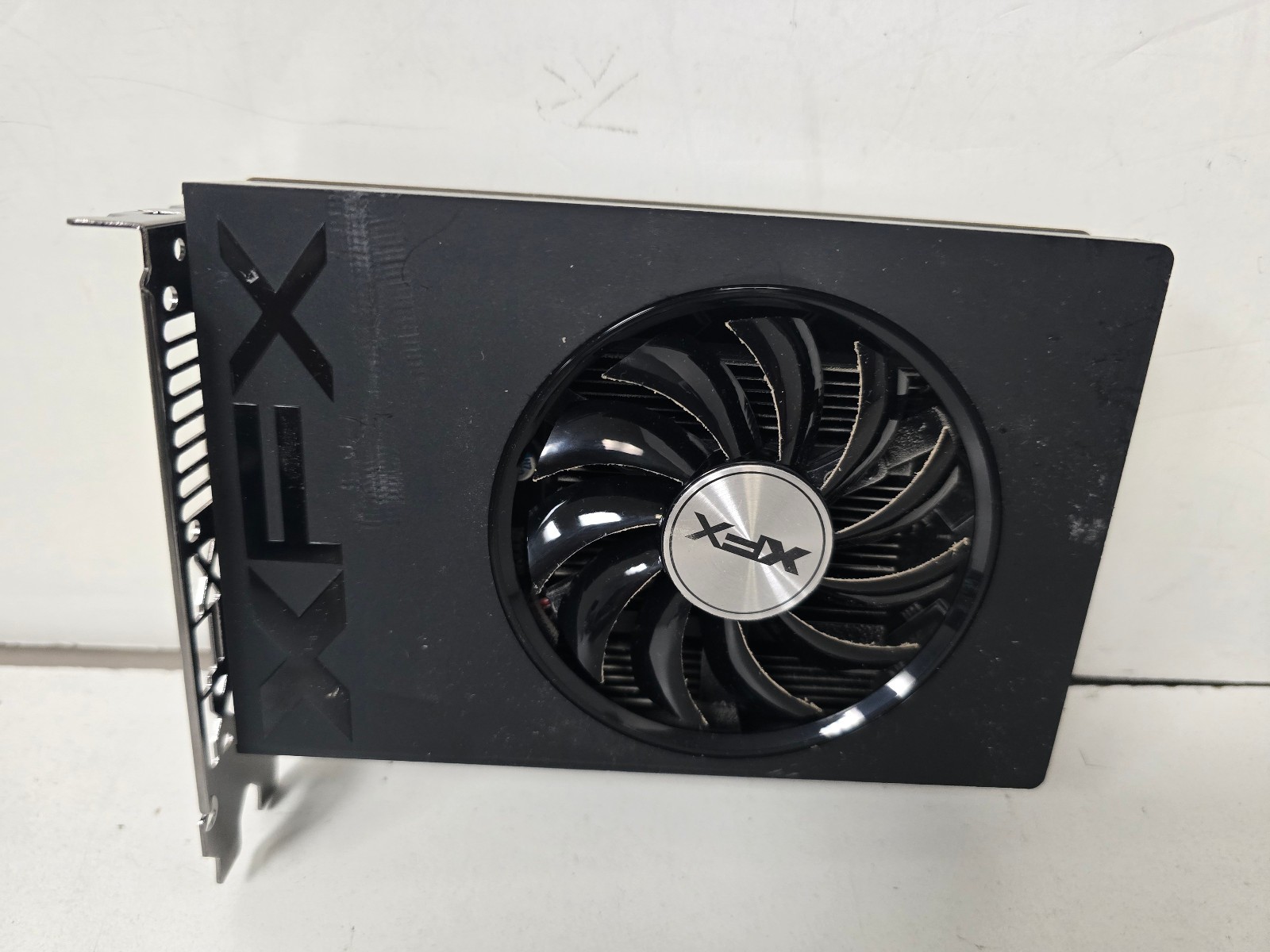 XFX Radeon R7 240 2GB PCIe Video Card