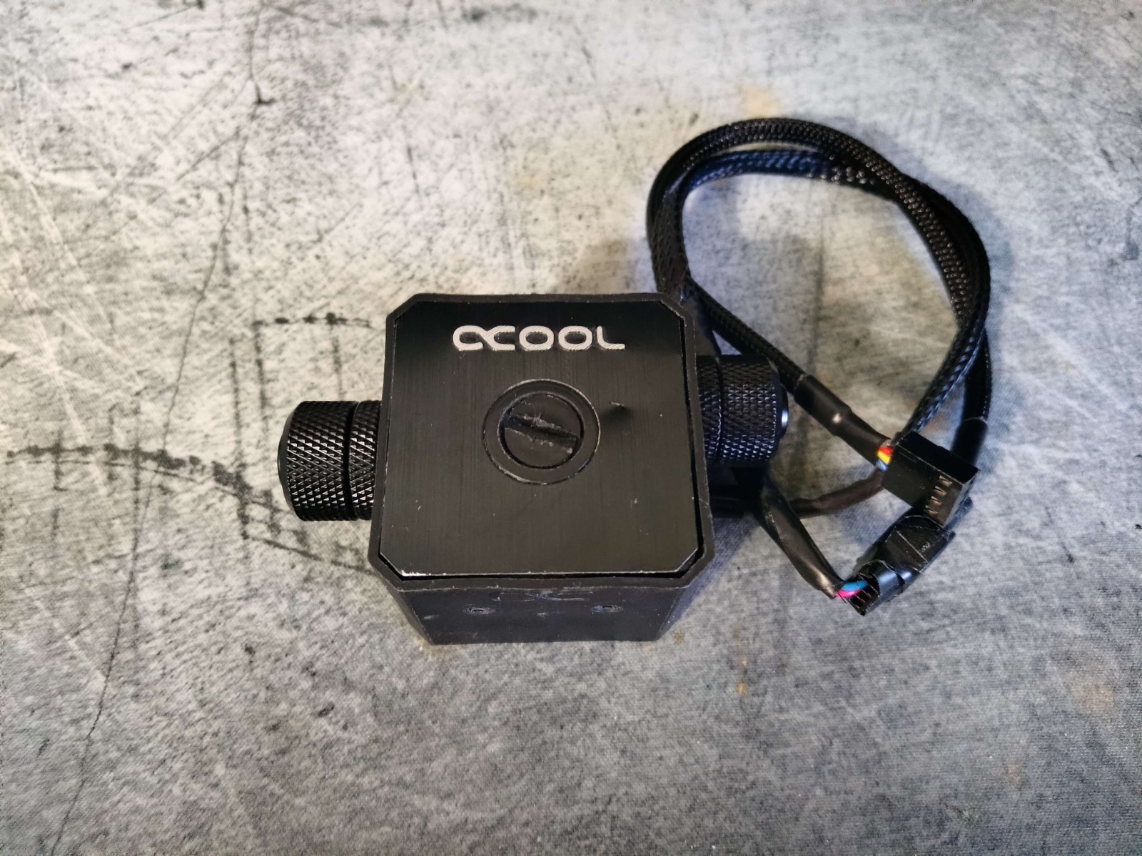 Alphacool Eisstation DC-LT Solo Top + DC-LT2 2600 Ceramic 12V Water Cooling Pump