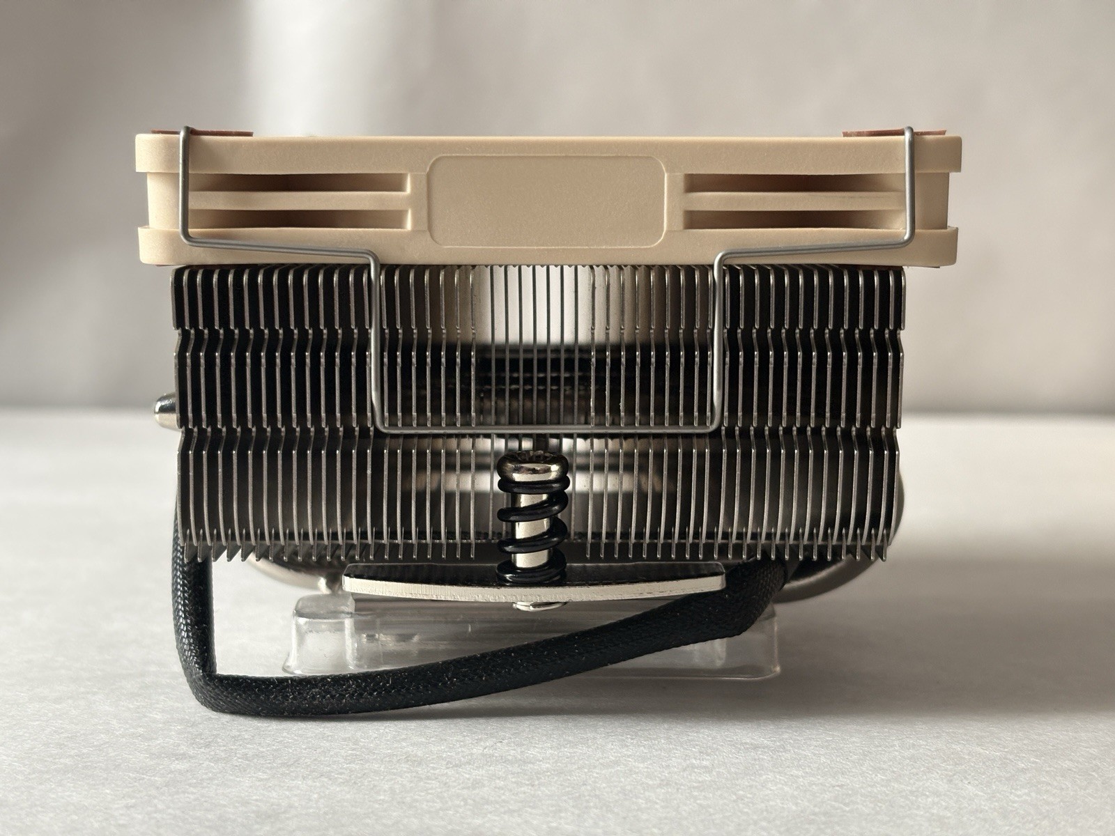Noctua NH-L9x65, Premium Low-Profile CPU Cooler – 65mm Fan – Intel & AMD