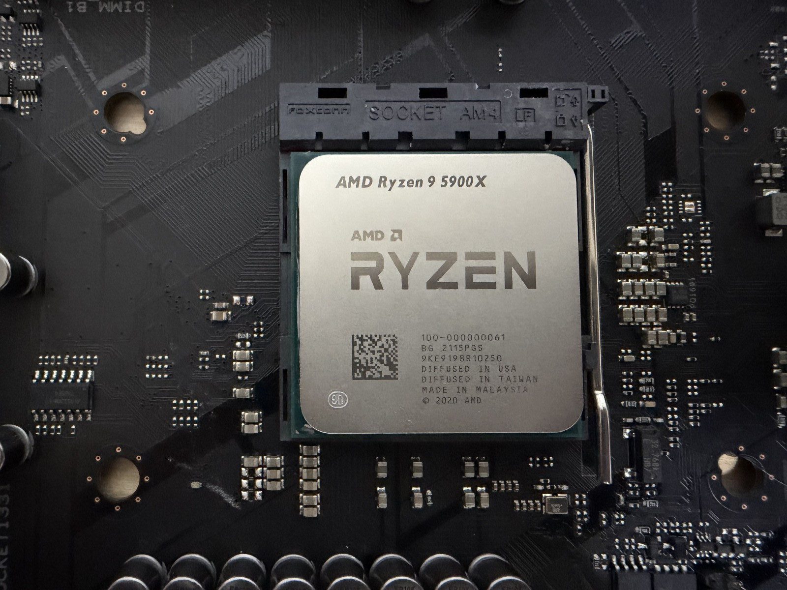 AMD Ryzen 9 5900X 12-core w/ 32GB DDR4-3200 and ASUS Crosshair VII Hero WiFi