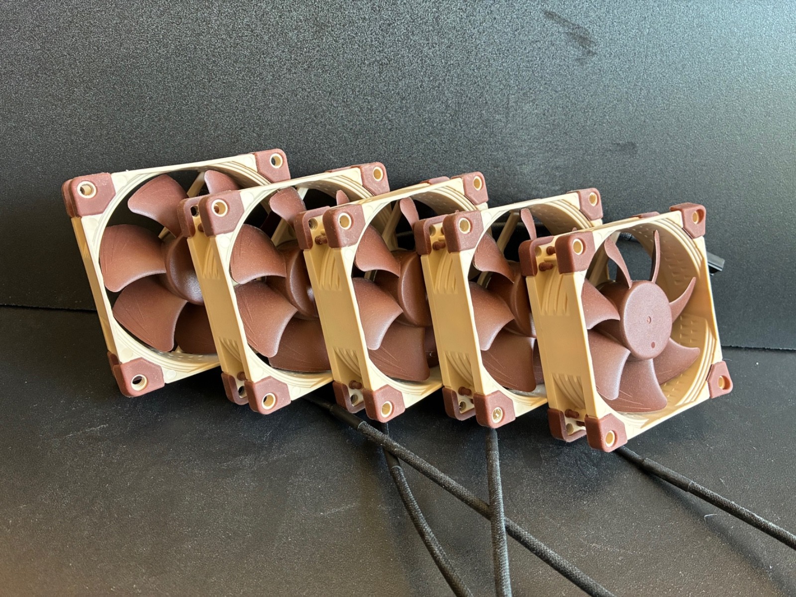 (Lot of 5) Noctua NF-A8 FLX, Premium Quiet Fan, 3-Pin (80mm, Brown) 80x80x25mm
