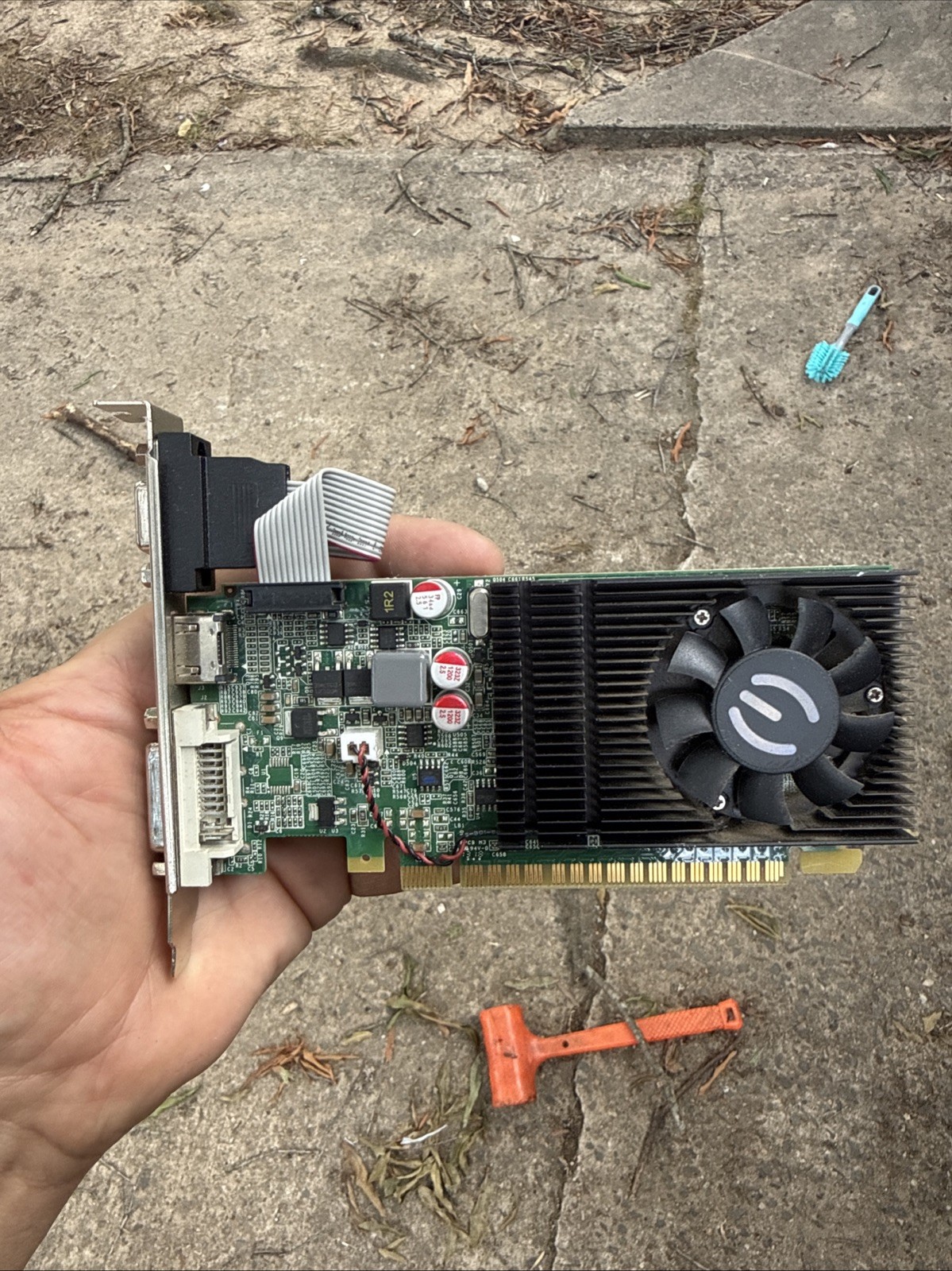 EVGA Nvidia GeForce GT 620 2GB DDR3 64-bit PCI-E 2.0 Low Profile 02G-P3-2629-KR