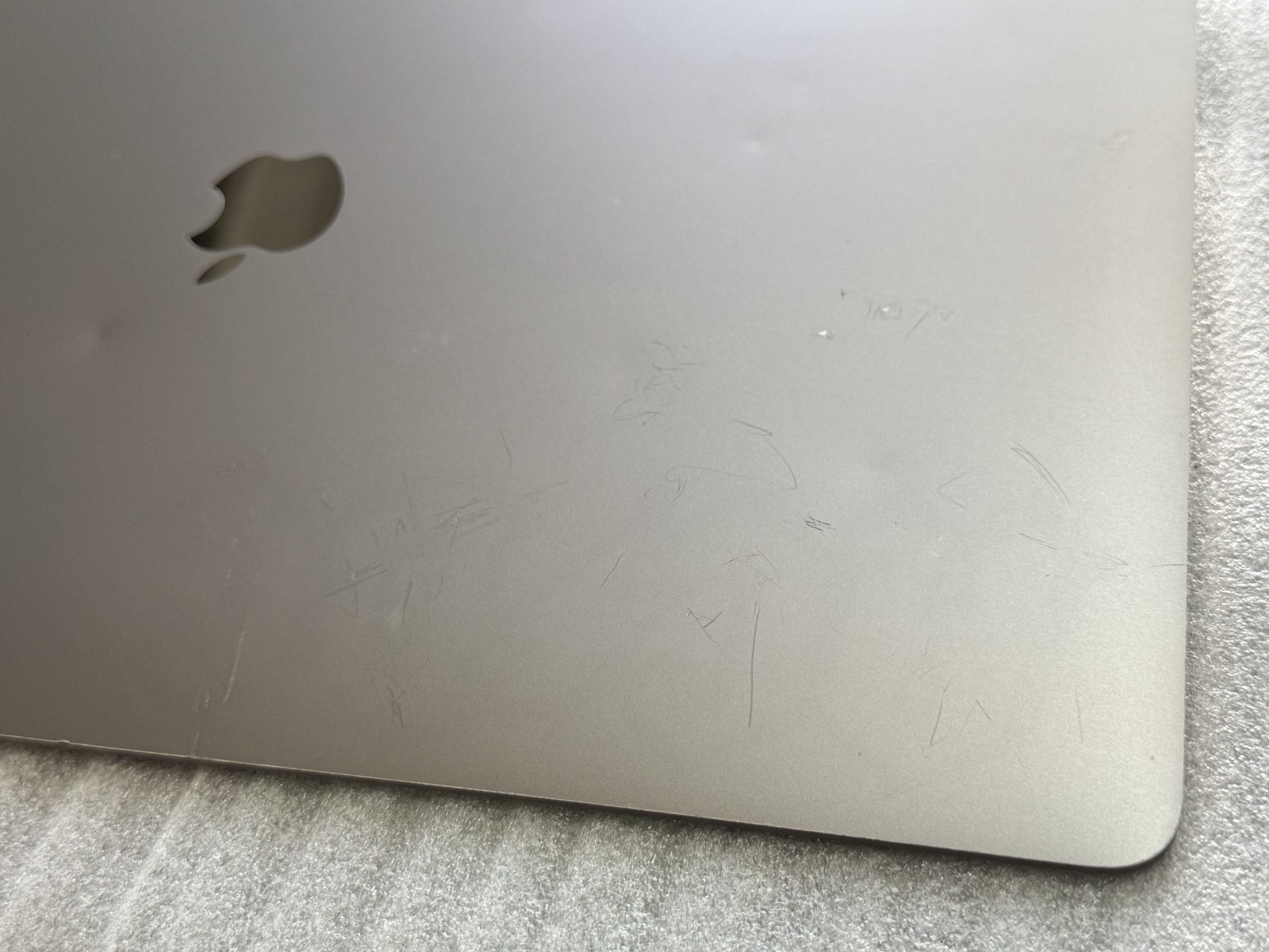 Apple MacBook Pro OEM A2141 16″ Display Assembly Space Gray Grade D