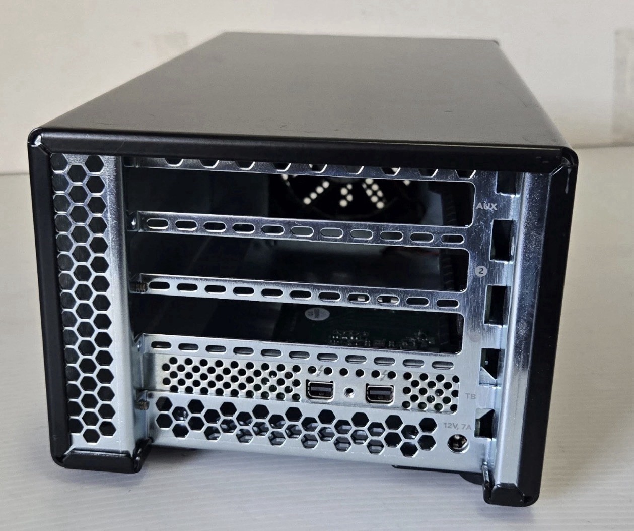 OWC Mercury Helios 2 PCle Thunderbolt 2 Expansion (2 Pcie Slots)